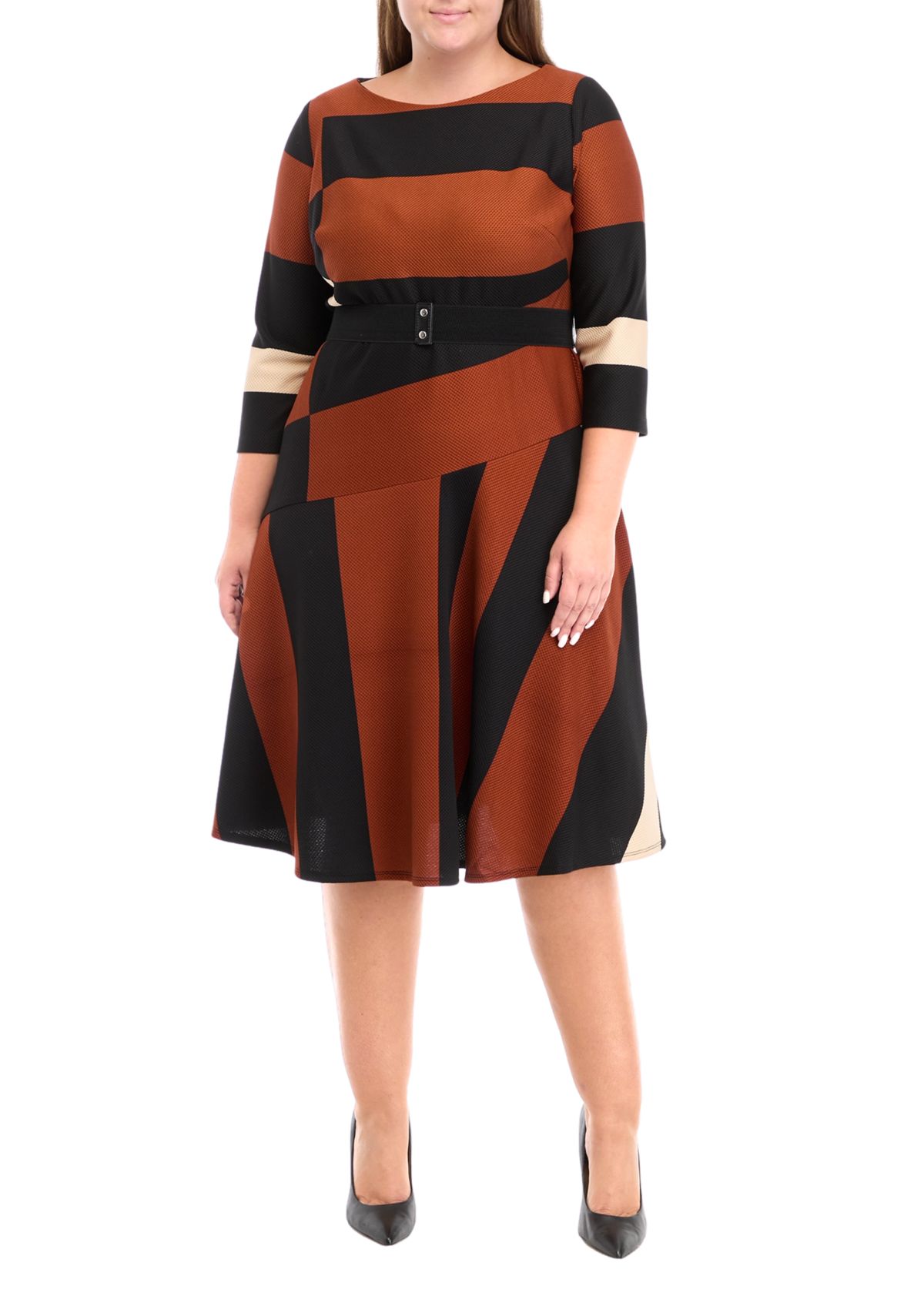 Plus Size 3/4 Sleeve Printed Belted Fit and Flare Dress
