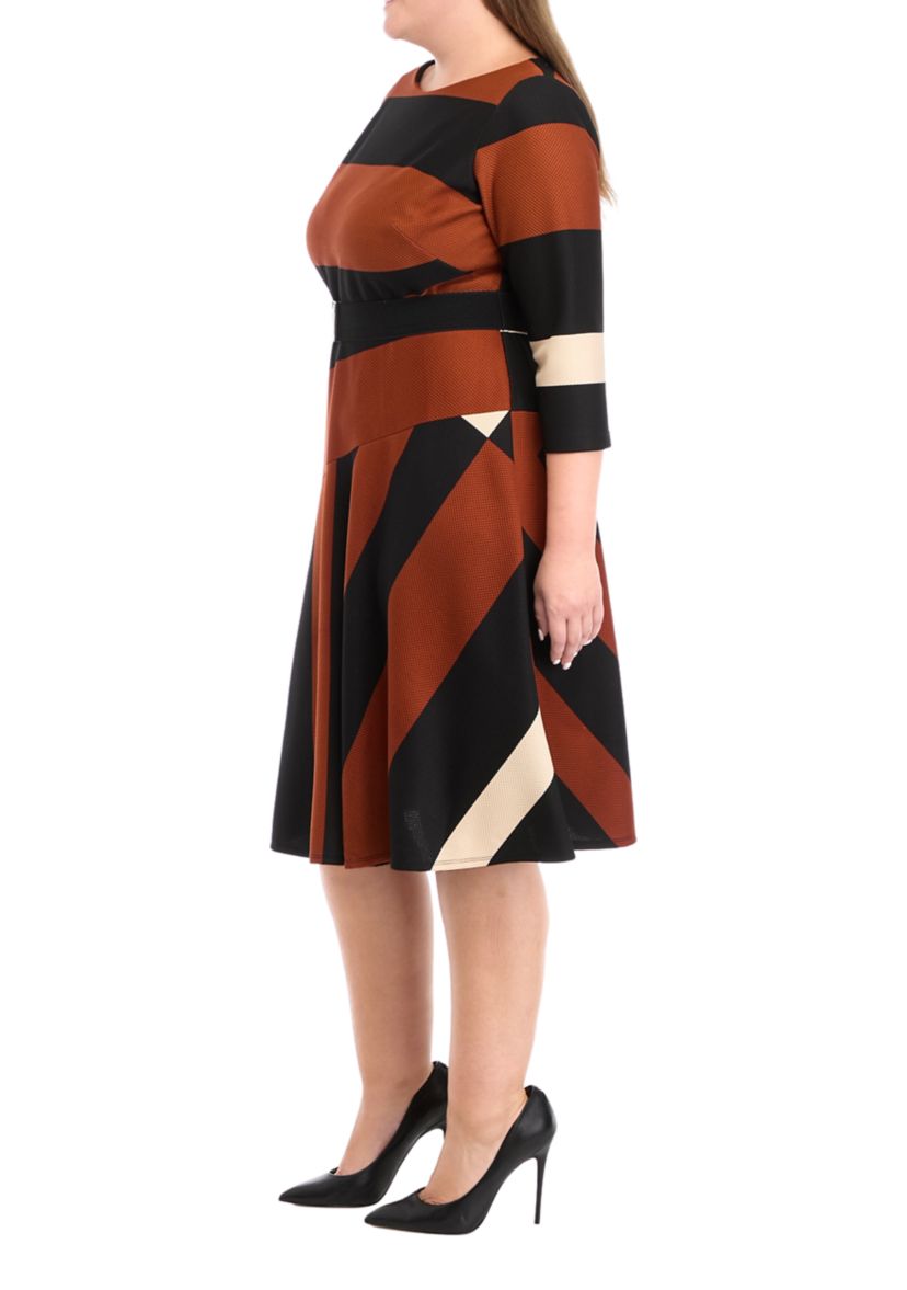 Plus Size 3/4 Sleeve Printed Belted Fit and Flare Dress