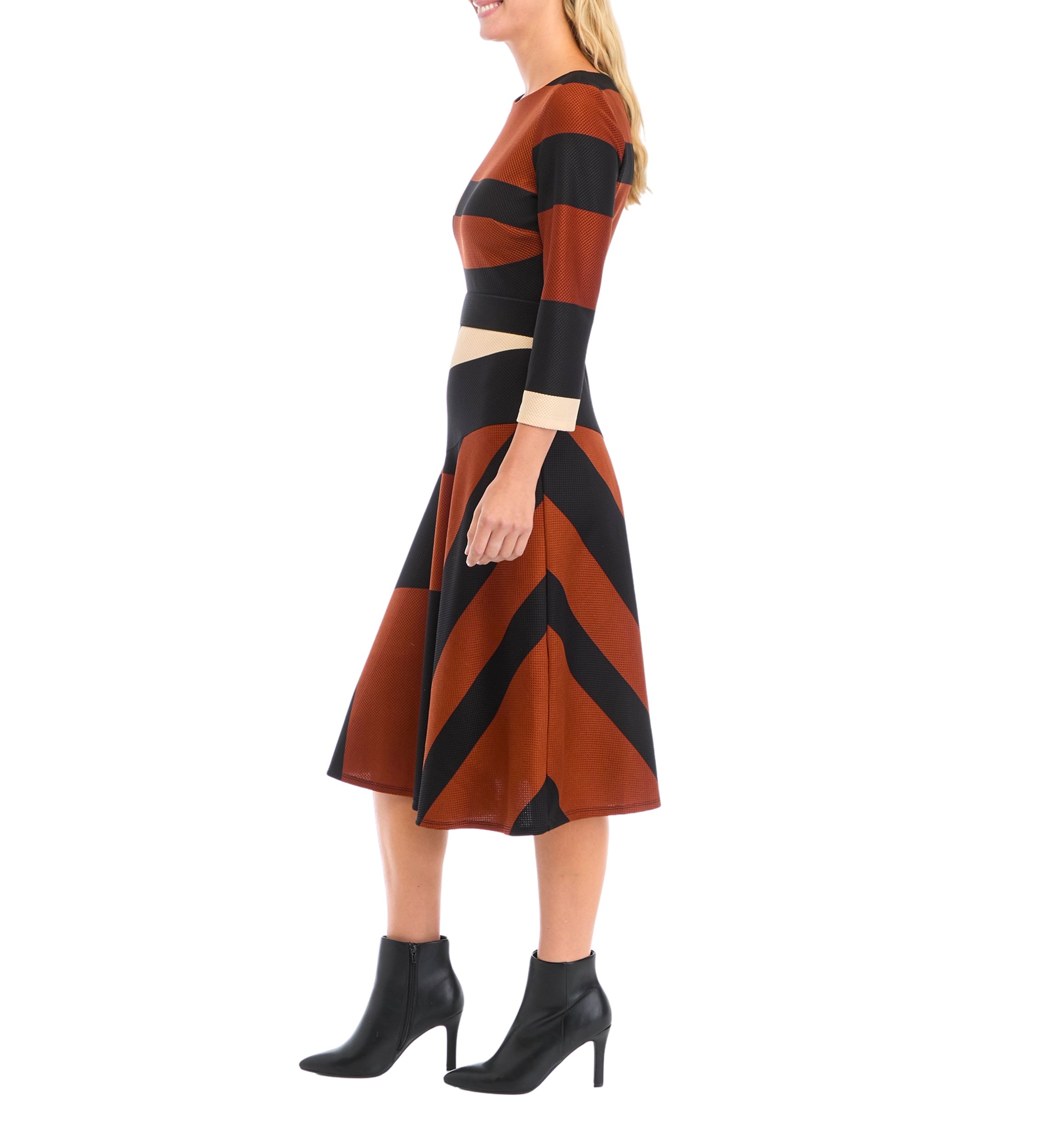 Plus Size Wide Neck Geometric Print Midi Dress
