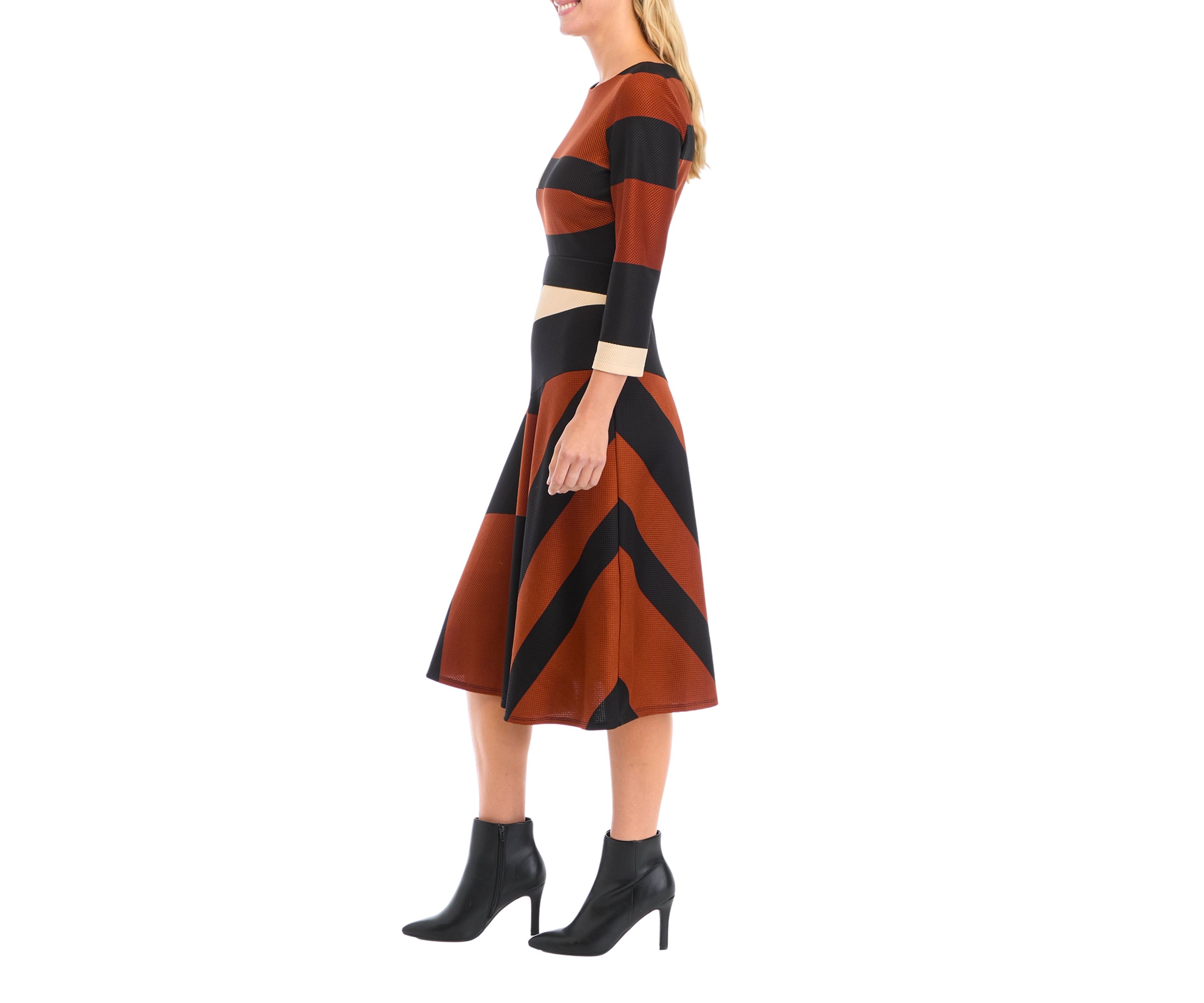Plus Size Wide Neck Geometric Print Midi Dress