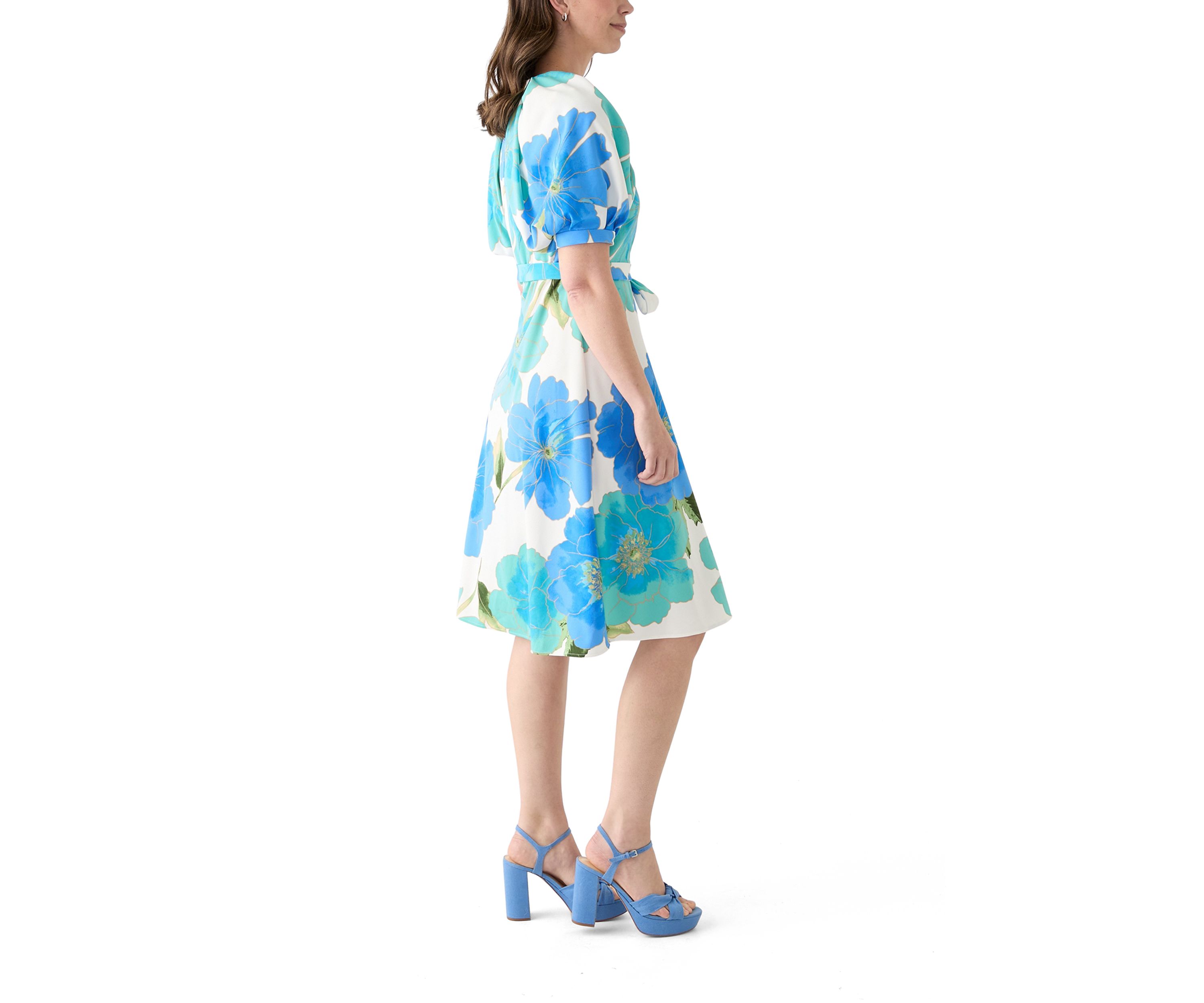 Womens Short Sleeve V-Neck Floral Print Fit and Flare Dress