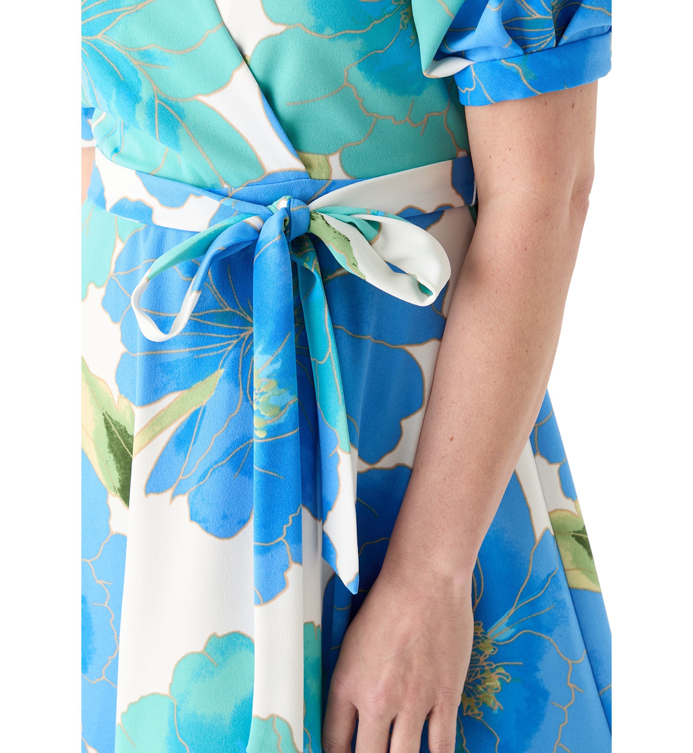 Womens Short Sleeve V-Neck Floral Print Fit and Flare Dress