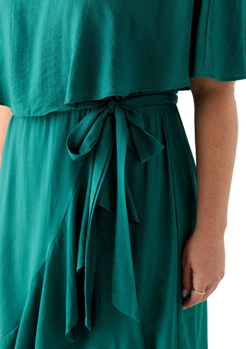 Plus Size Short Sleeve Ruffle A-Line Dress