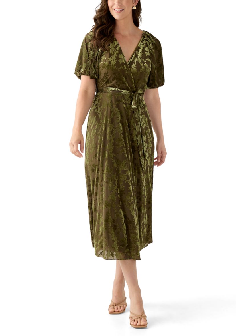 Womens Short Sleeve V-Neck Burnout Fit and Flare Dress