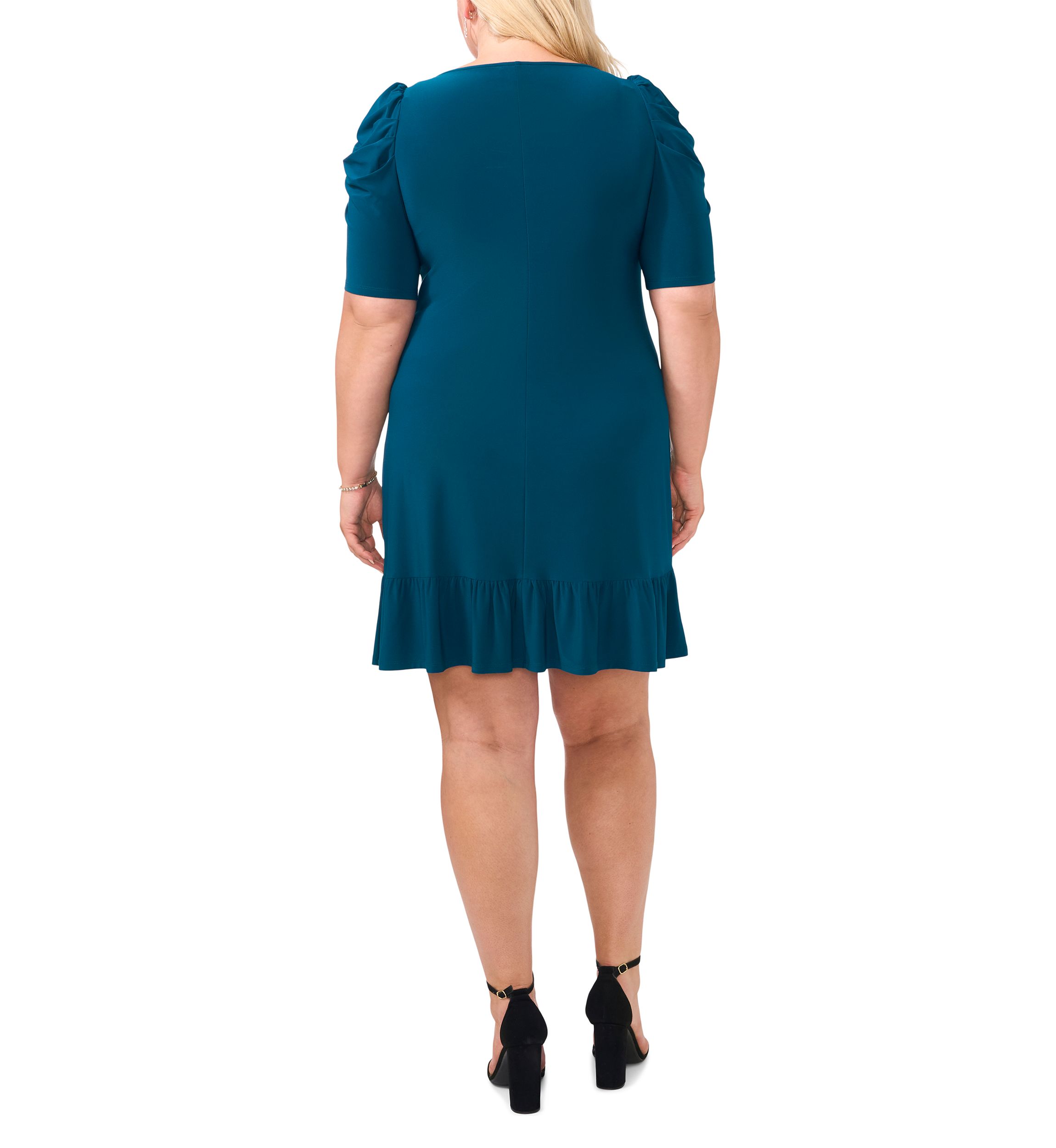 Plus Size Short Sleeve Boat Neck Solid Sheath Dress