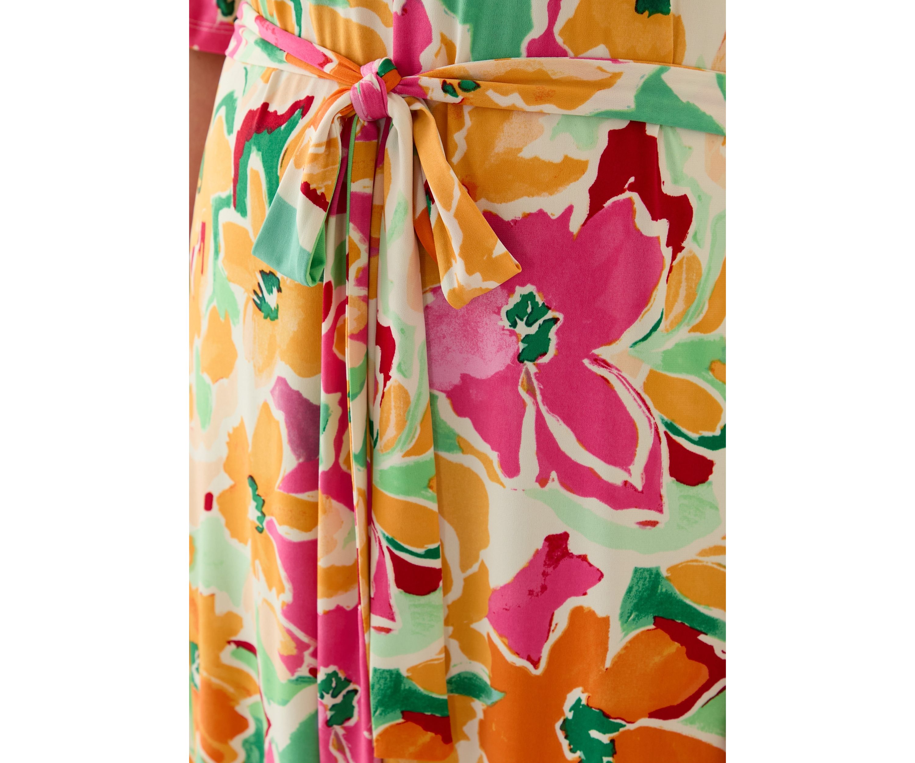 Plus Size Elbow Sleeve V-Neck Floral A-Line Dress