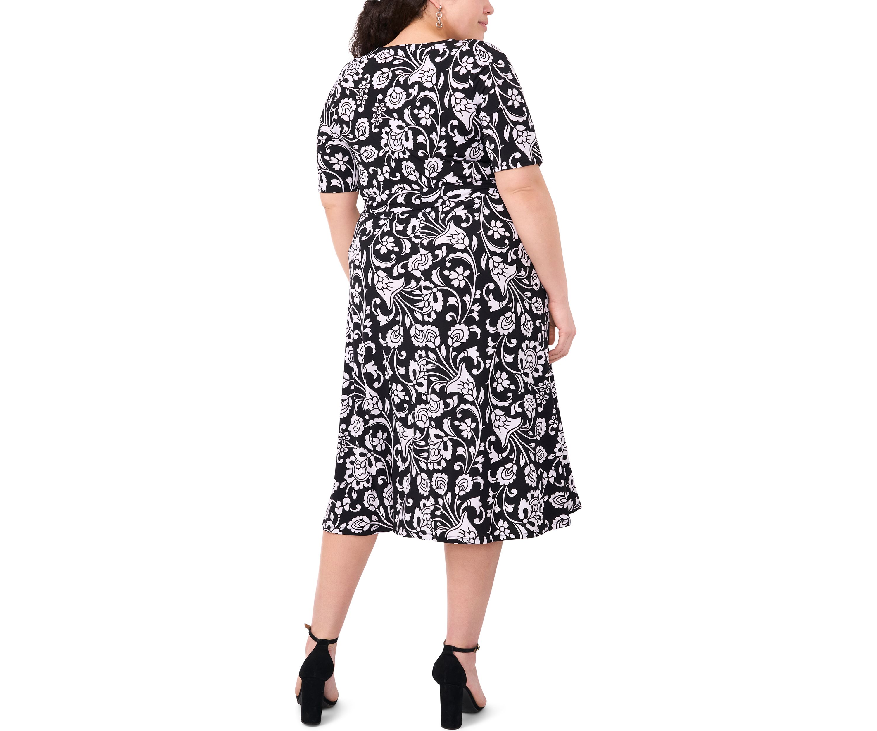 Plus Size Short Sleeve Floral Print Fit and Flare Dress