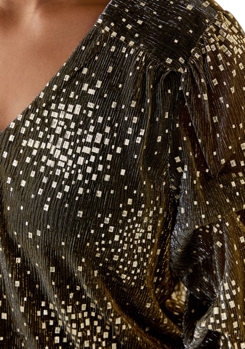 Womens Three-Quarter Shimmer Foil Top