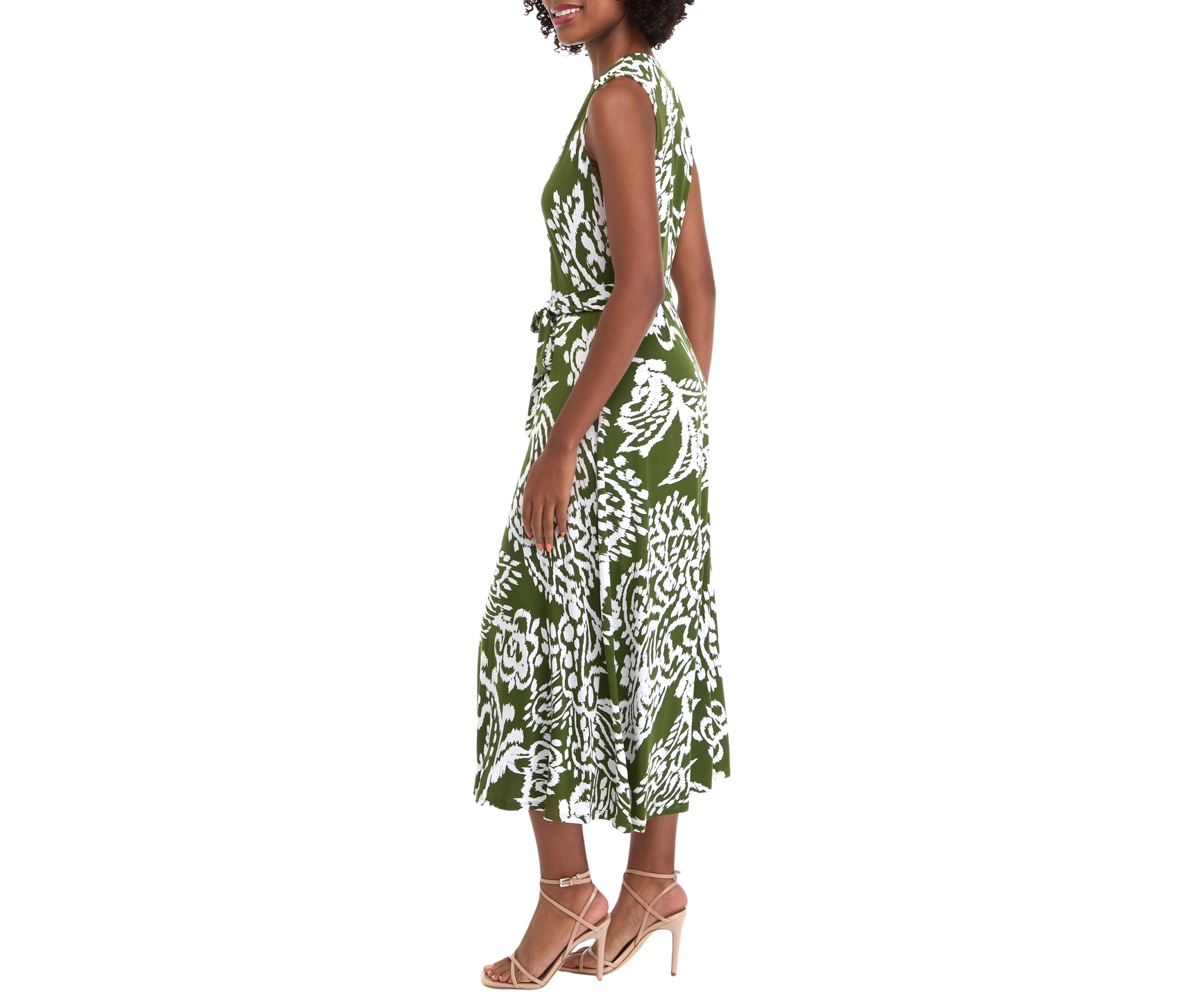 Womens Sleeveless V-Neck Belted Paisley Print Maxi Dress