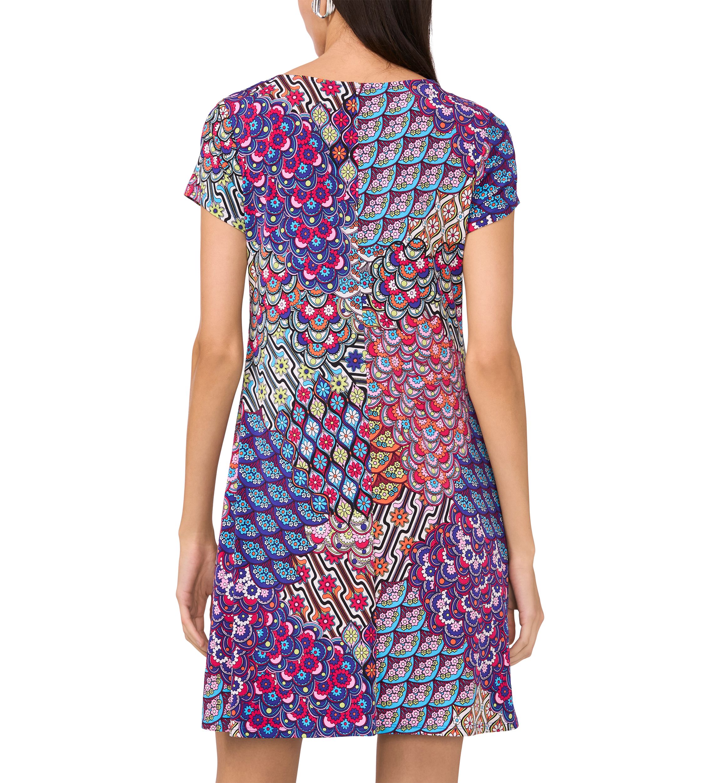 Womens Short Sleeve Crew Neck Abstract Print Dress