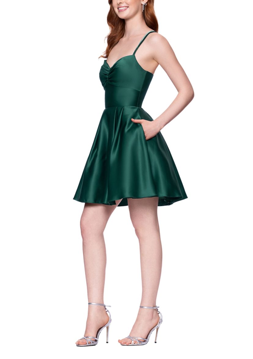 Womens Sleeveless Sweetheart Solid Satin Fit and Flare Dress