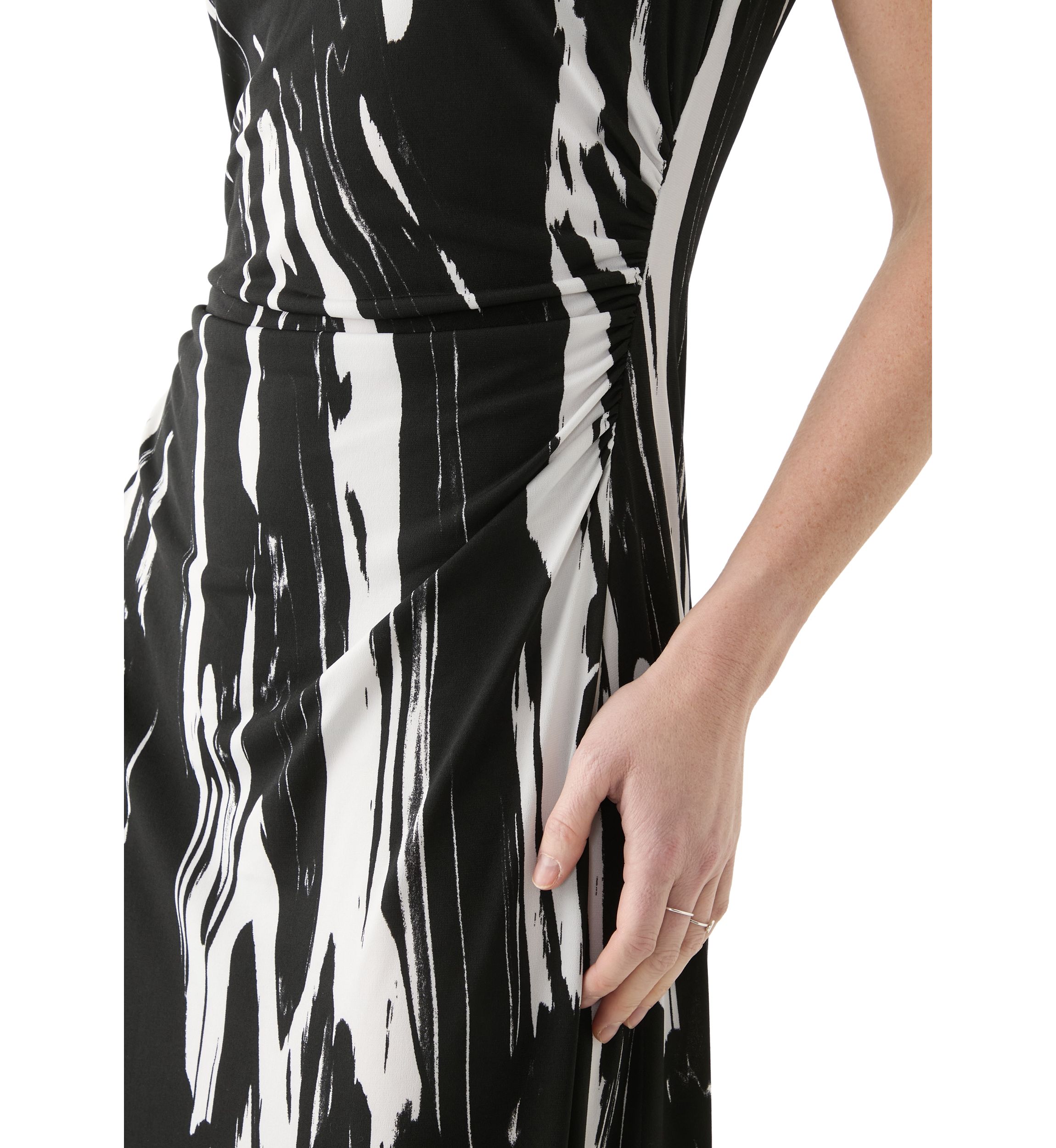 Womens Short Sleeve Crew Neck Abstract Print Dress