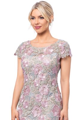 Women's Short Sleeve Floral Appliqué Sheath Dress