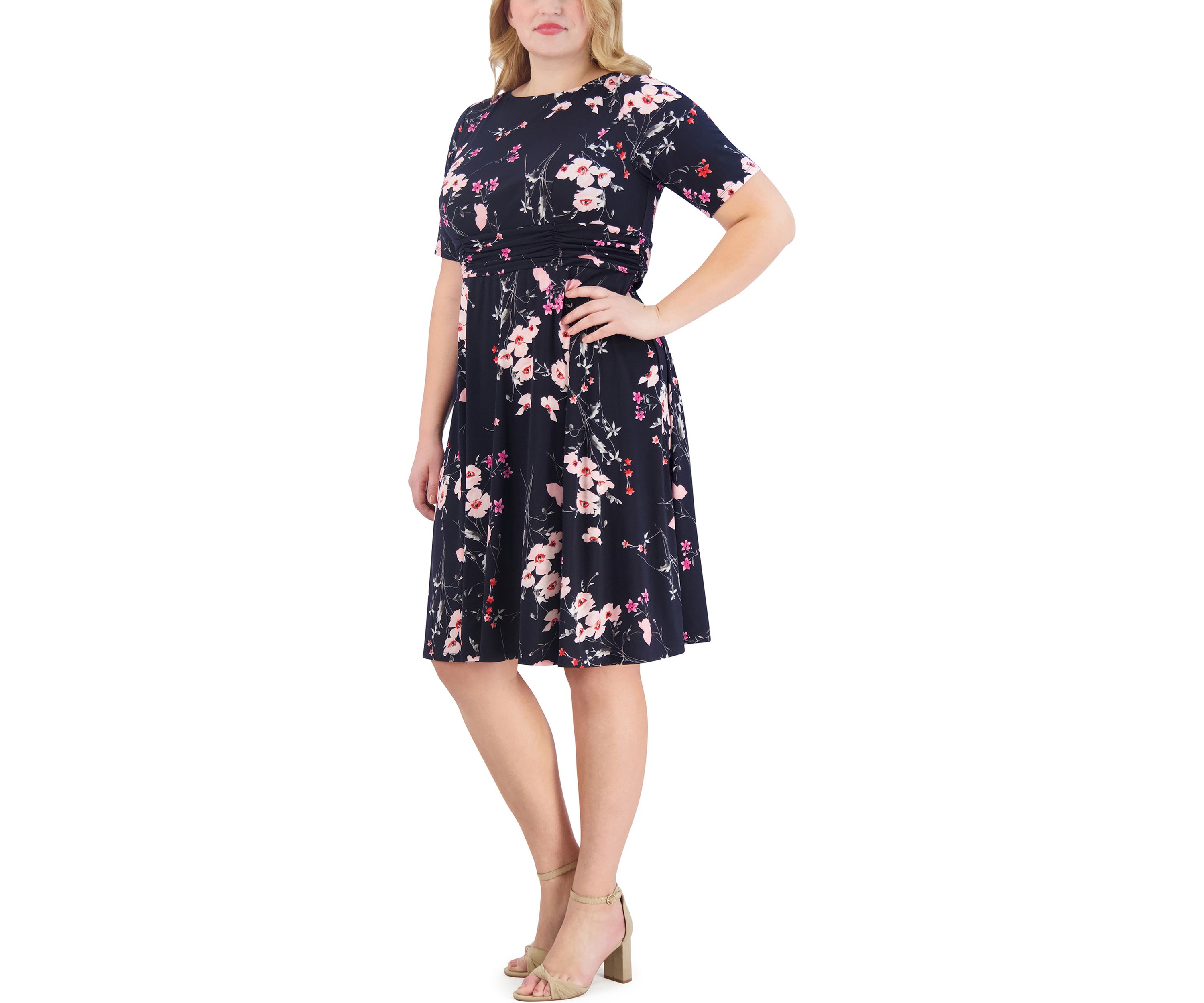 Plus Size Elbow Sleeve Boat Neck Floral Fit and Flare Dress