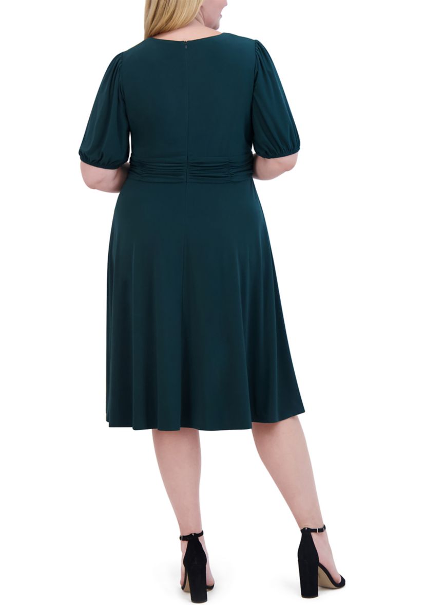 Plus Size Keyhole Solid Belted Dress