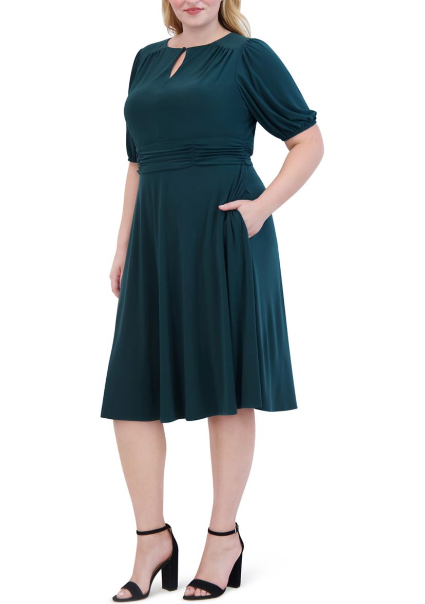 Plus Size Keyhole Solid Belted Dress