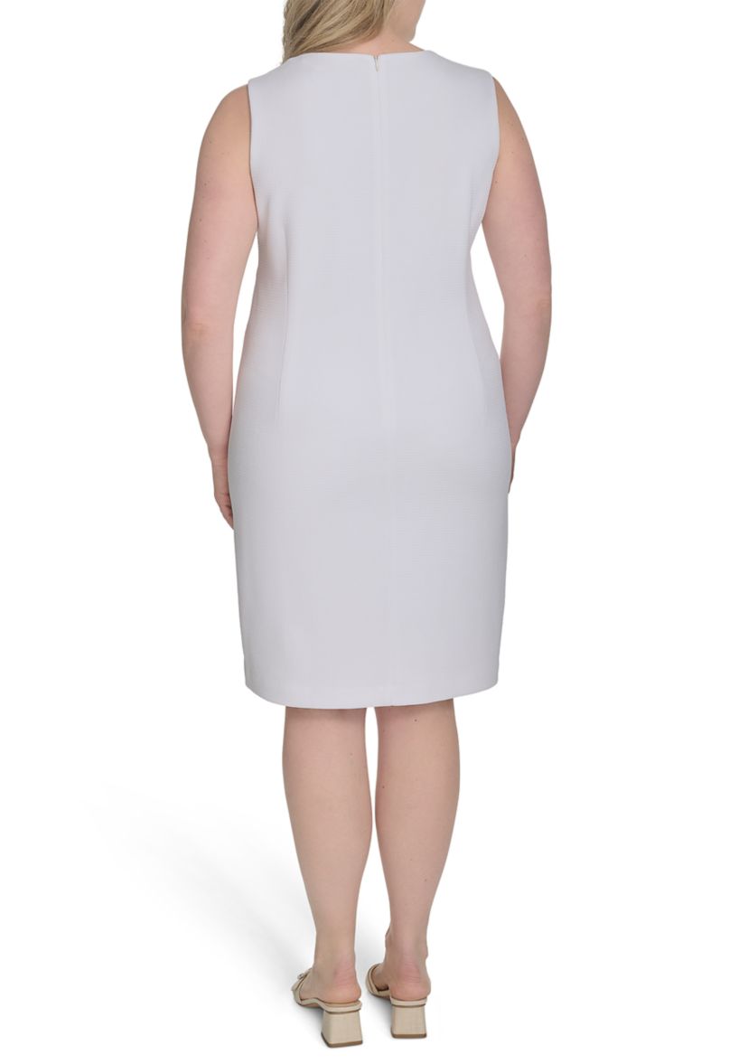Plus Size Sleeveless Embroidered Dress