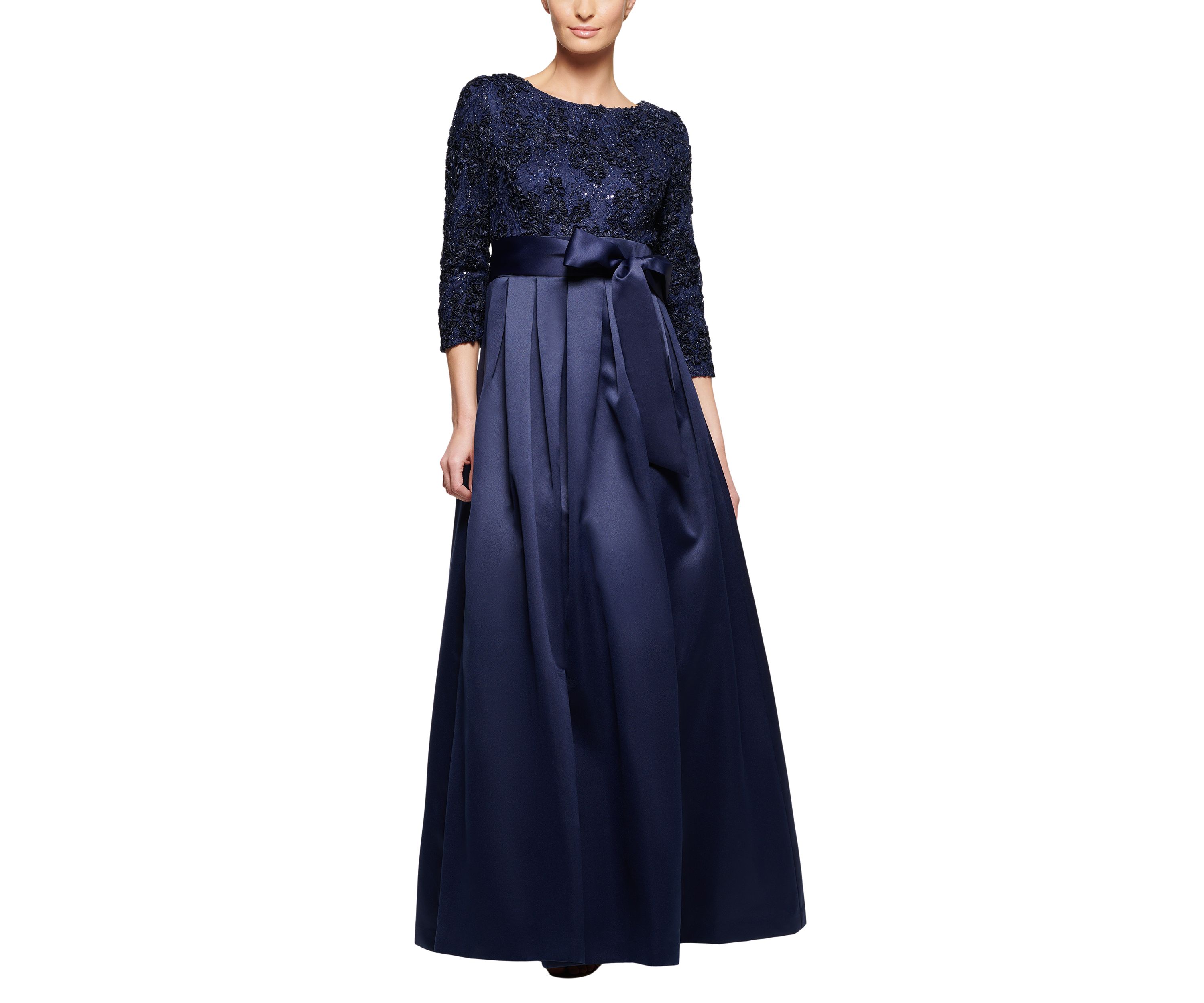 Womens 3/4 Sleeve Solid Tie Gown 