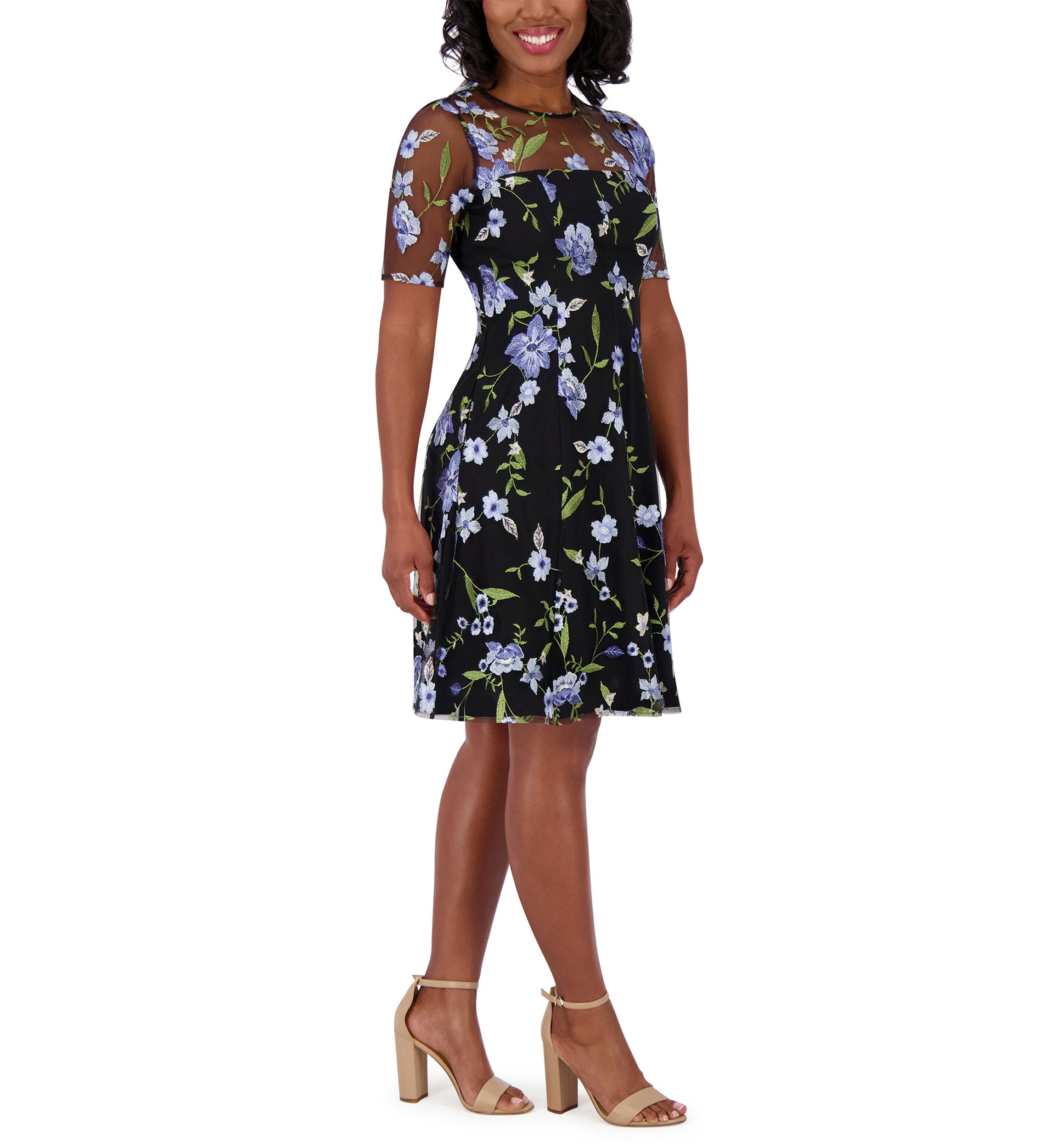 Womens Short Sleeve Crew Neck Floral Print Dress