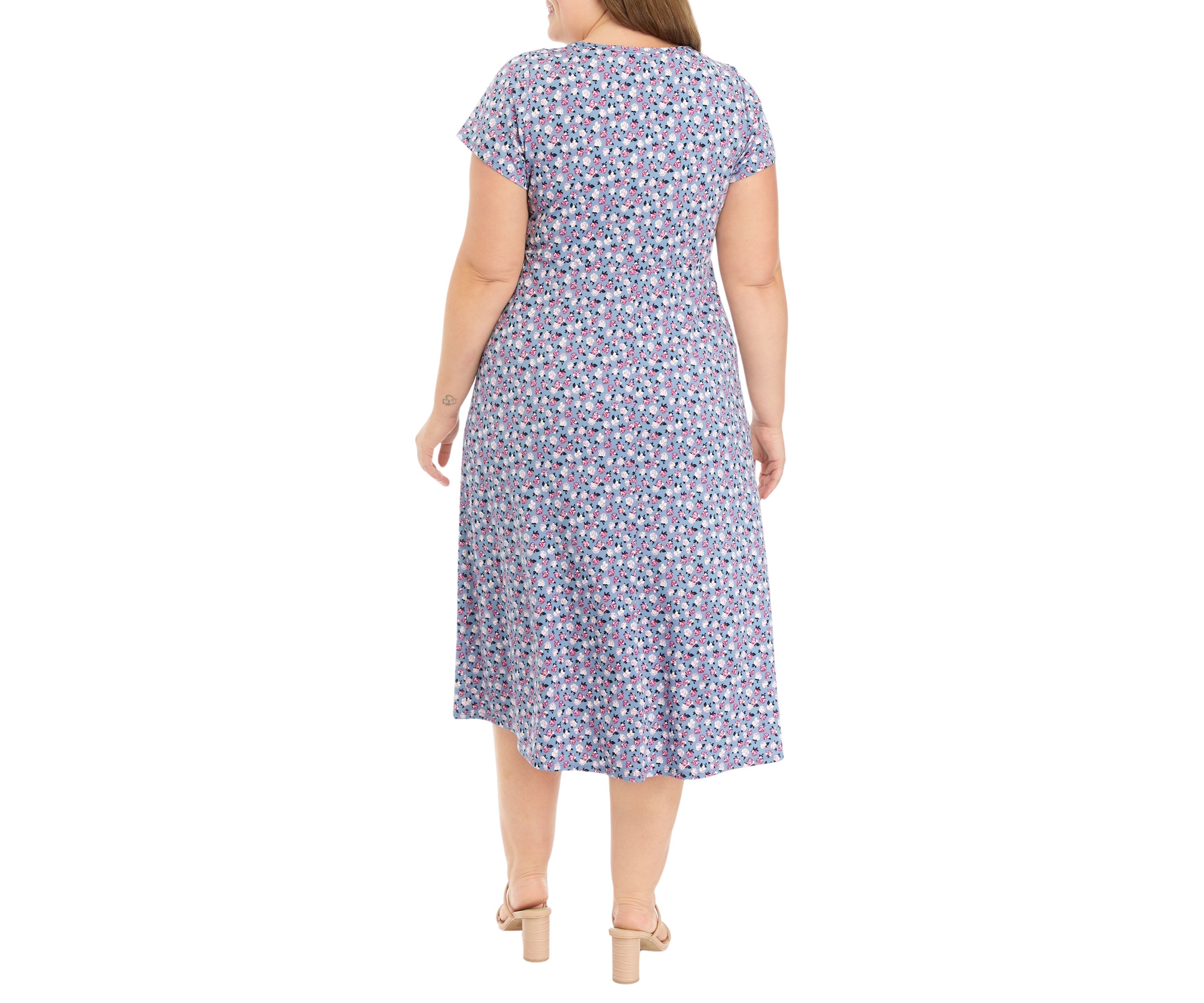 Plus Size Short Sleeve Scoop Neck Ditsy Floral Midi Dress