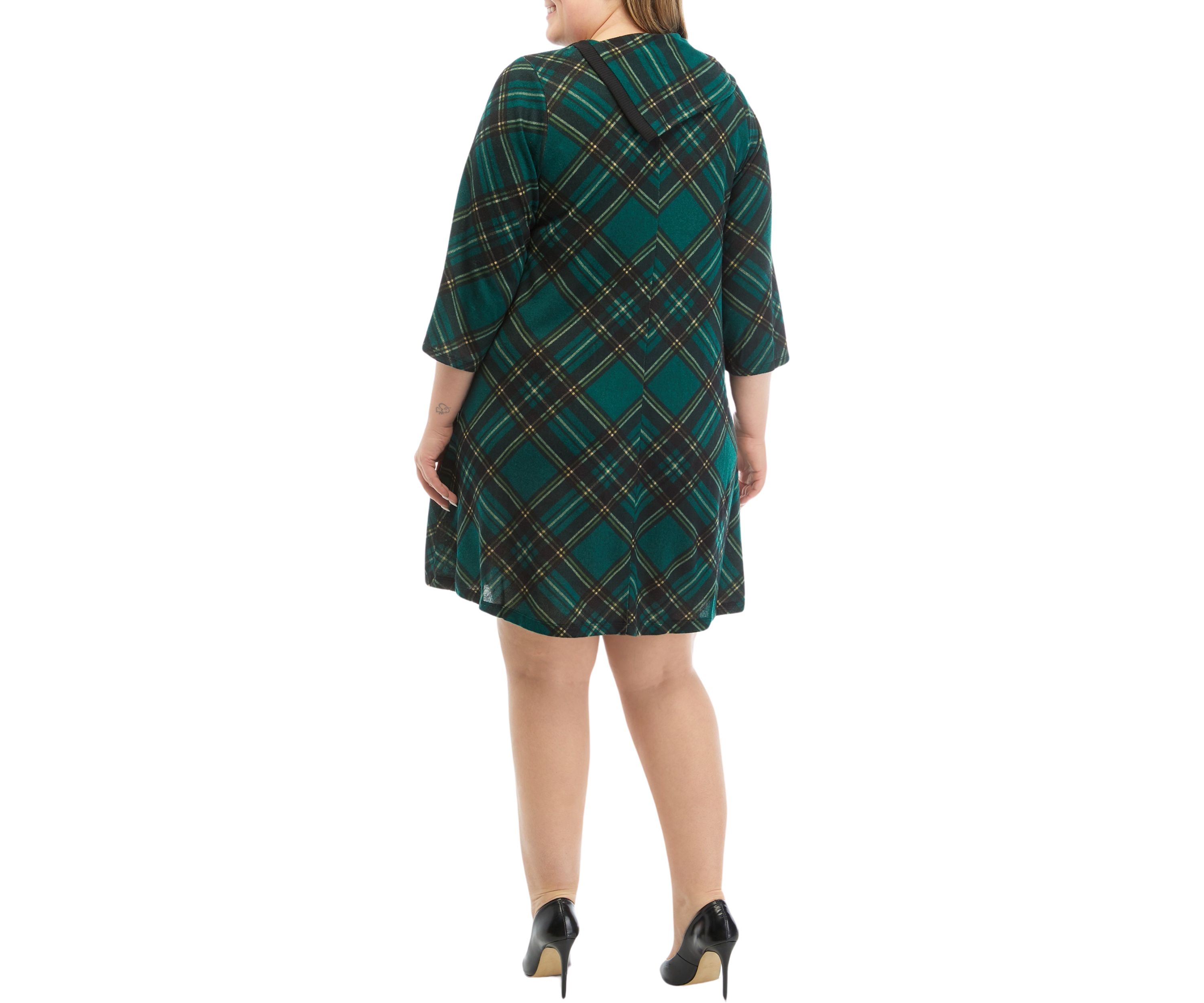 Plus Size Envelope Neck Plaid Cozy Fit and Flare Dress