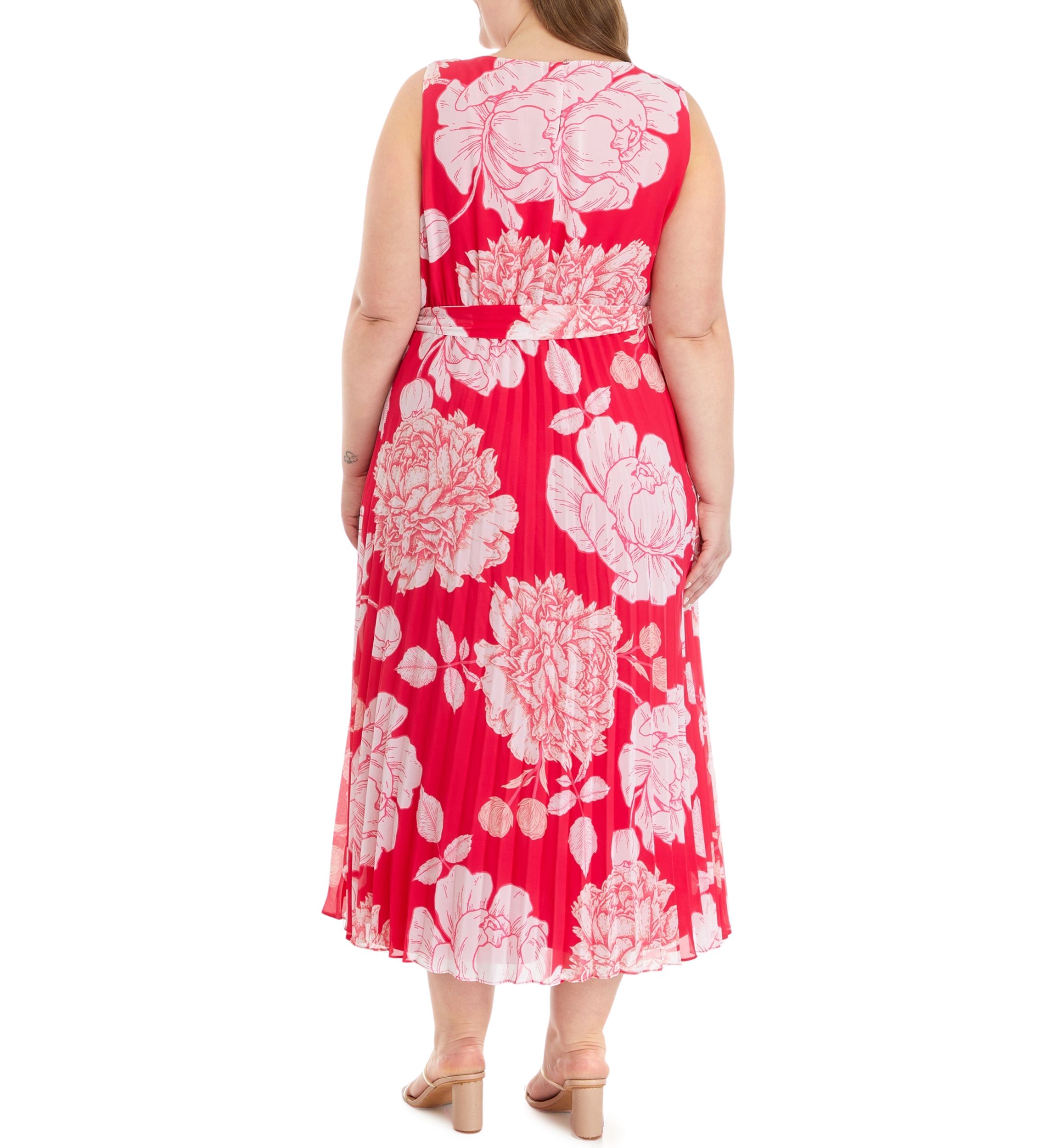 Plus Size Sleeveless Pleated Floral Print Midi Dress