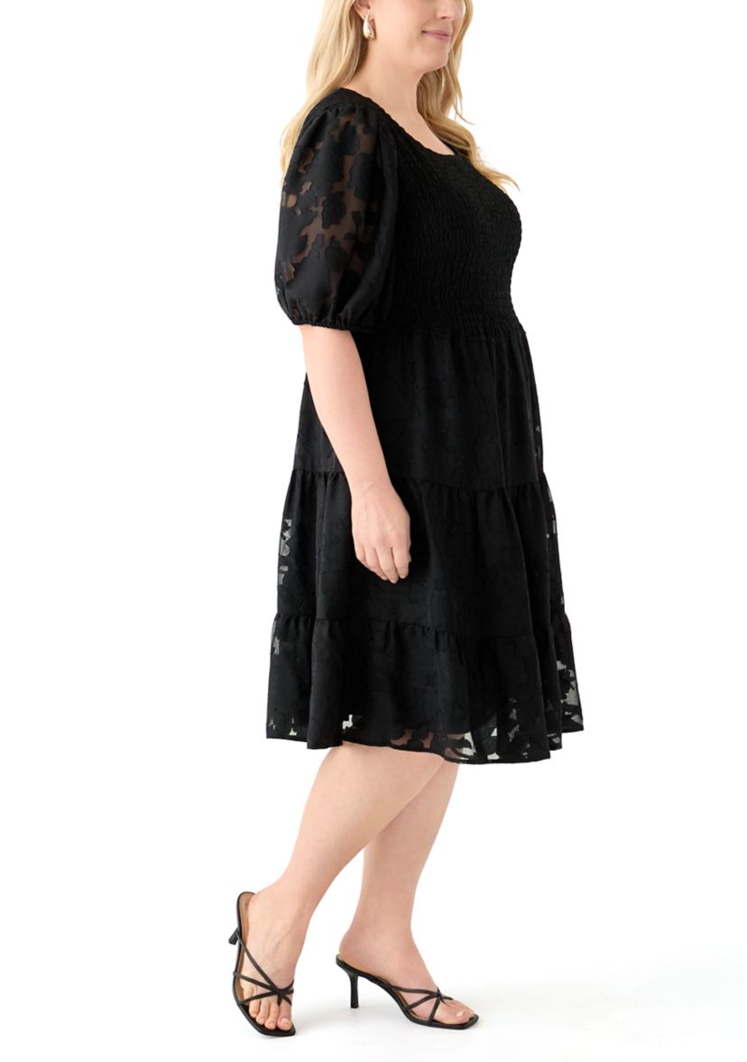 Plus Size Short Sleeve Scoop Neck Jacquard Dress