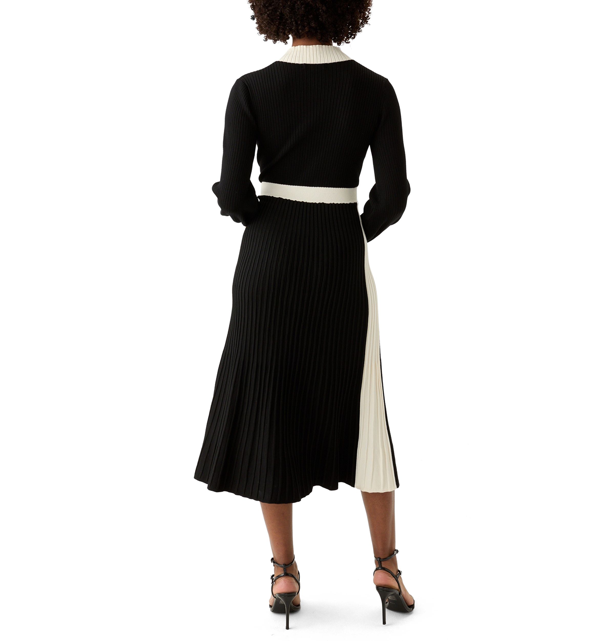 Womens Long Sleeve Mock Neck Square Print Button Slit A-Line Sweater Dress
