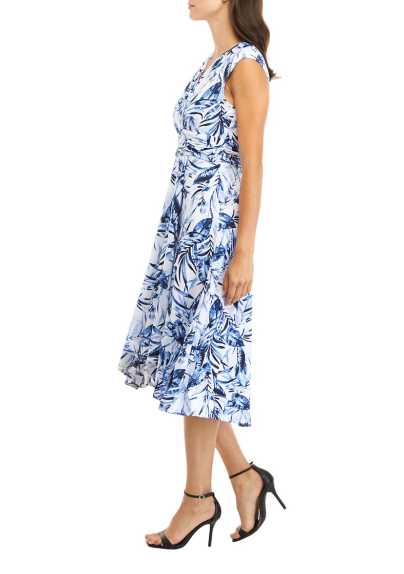 Womens Sleeveless V-Neck Dress with Gathered Waist