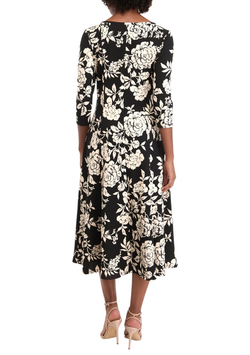 Womens 3/4 Sleeve Scoop Neck Fit and Flare Dress