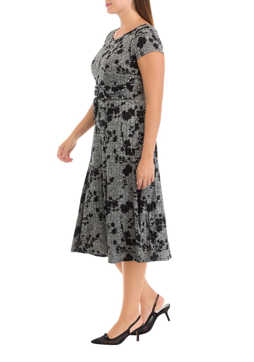 Womens Short Sleeve Crew Neck Printed Tie Wrap Fit and Flare Dress