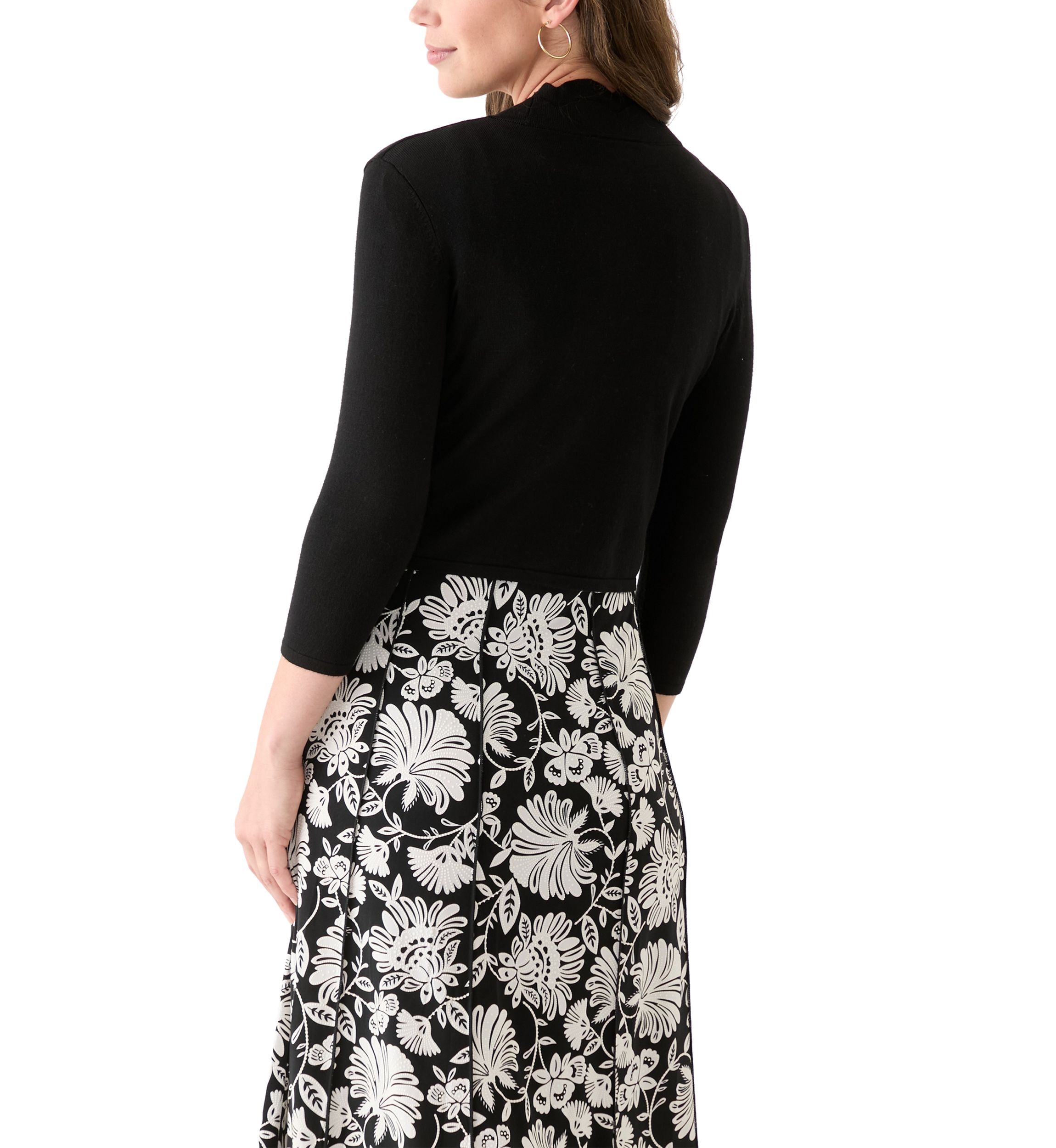 Womens 3/4 Sleeve Scalloped Edge Shrug