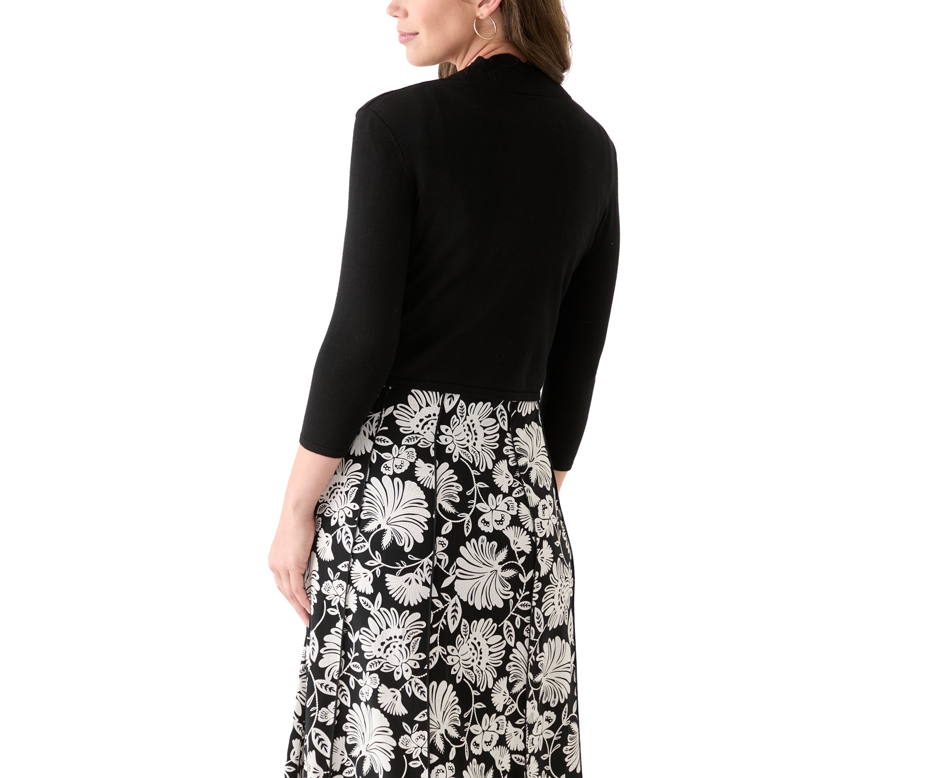 Womens 3/4 Sleeve Scalloped Edge Shrug