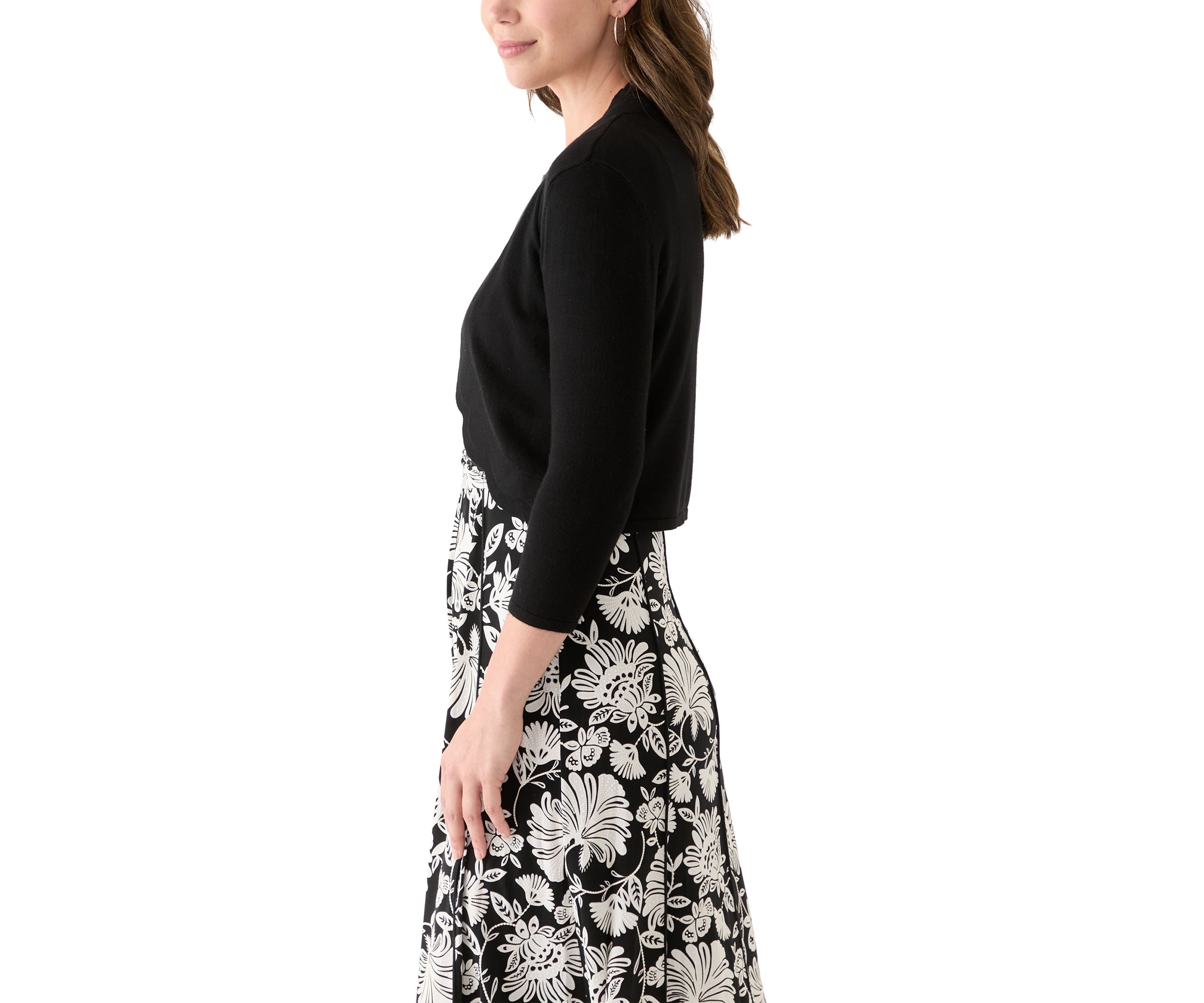 Womens 3/4 Sleeve Scalloped Edge Shrug
