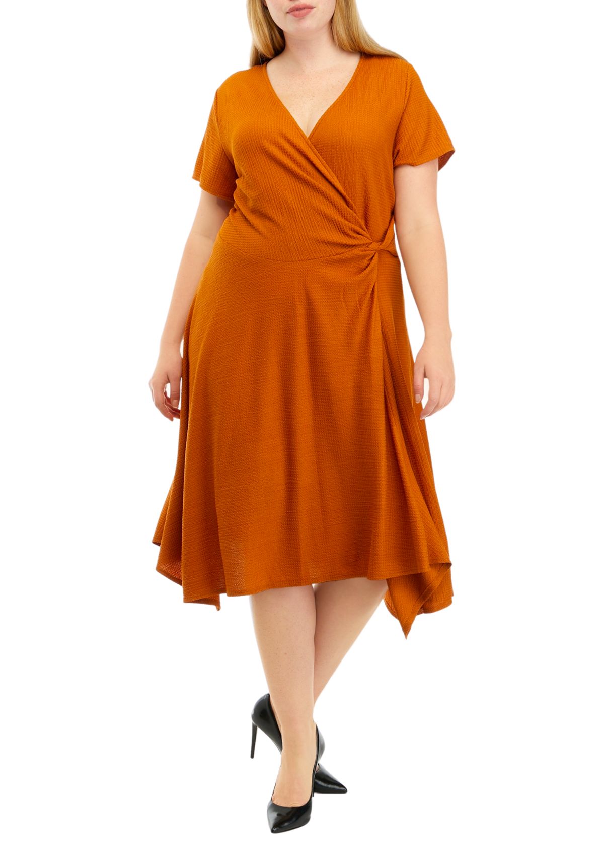 Plus Size Short Sleeve Crossover V-Neck Fit and Flare Dress