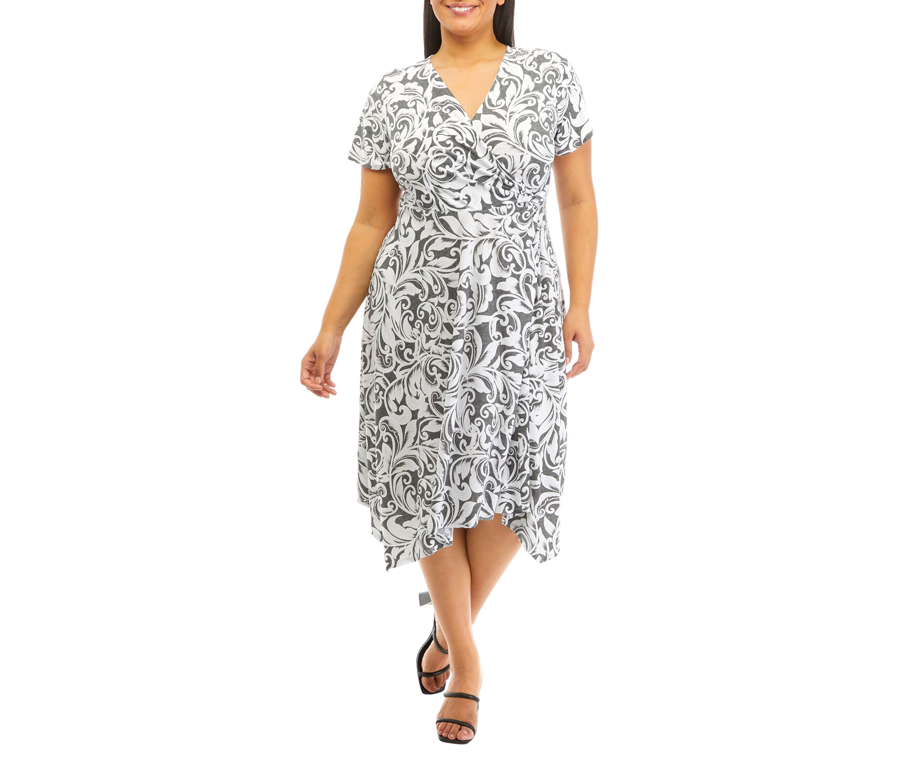 Plus Size V-Neck Two Tone Swirl Printed Dress