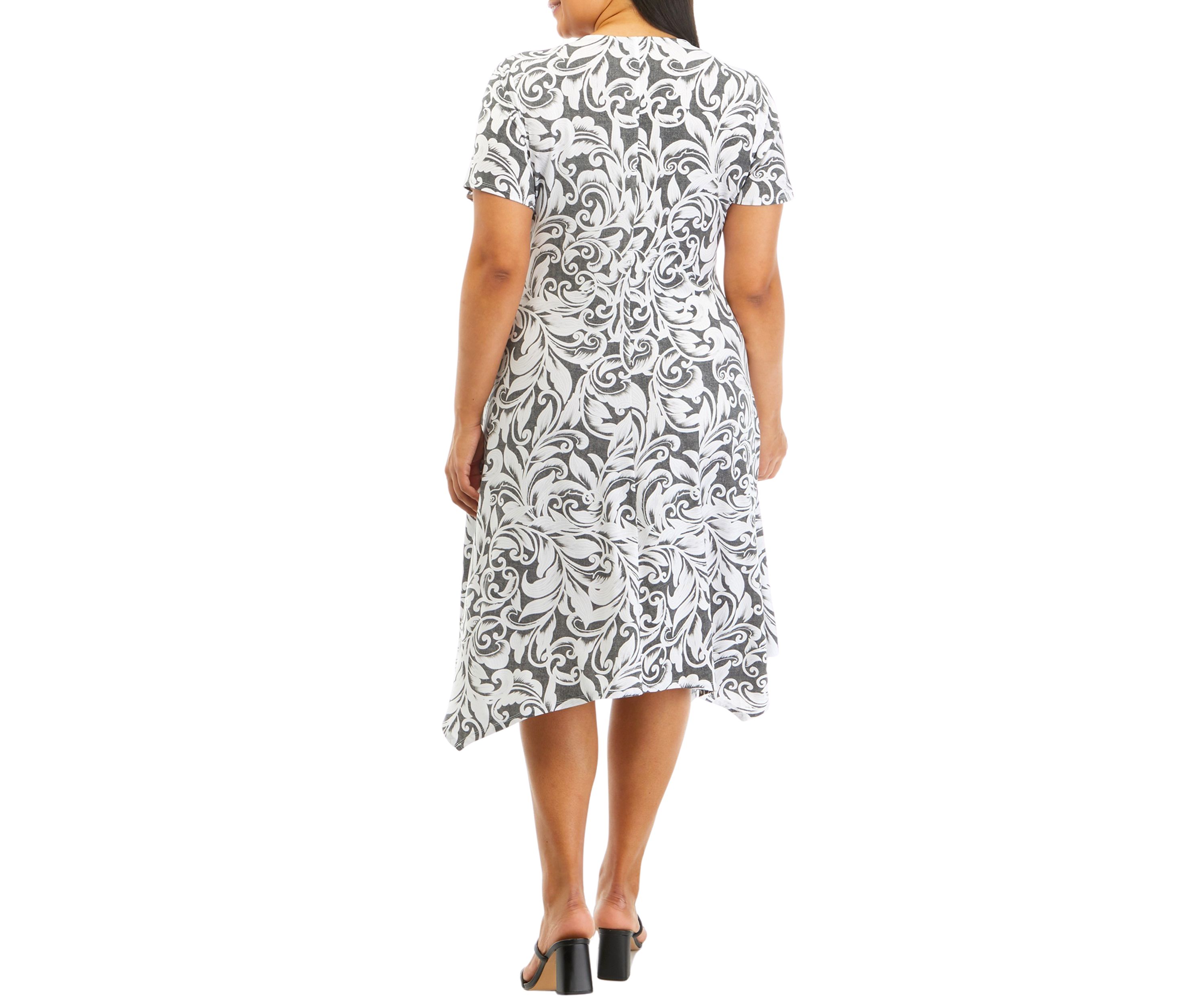 Plus Size V-Neck Two Tone Swirl Printed Dress