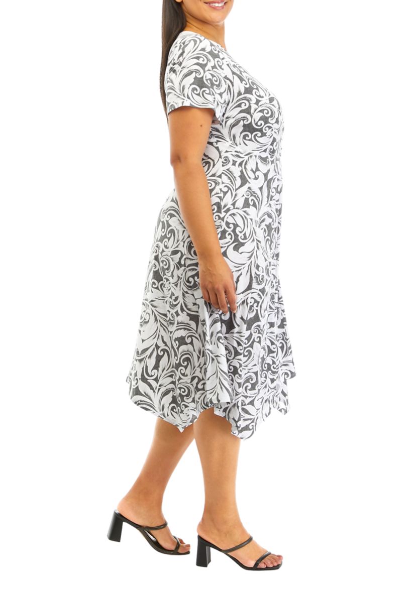 Plus Size V-Neck Two Tone Swirl Printed Dress
