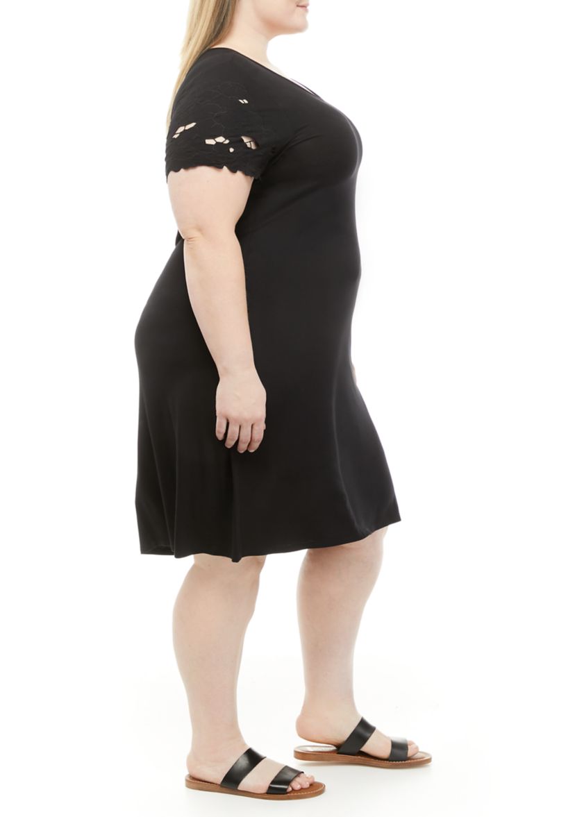 Plus Size Short Sleeve Crochet Detailed Rayon Spandex Dress