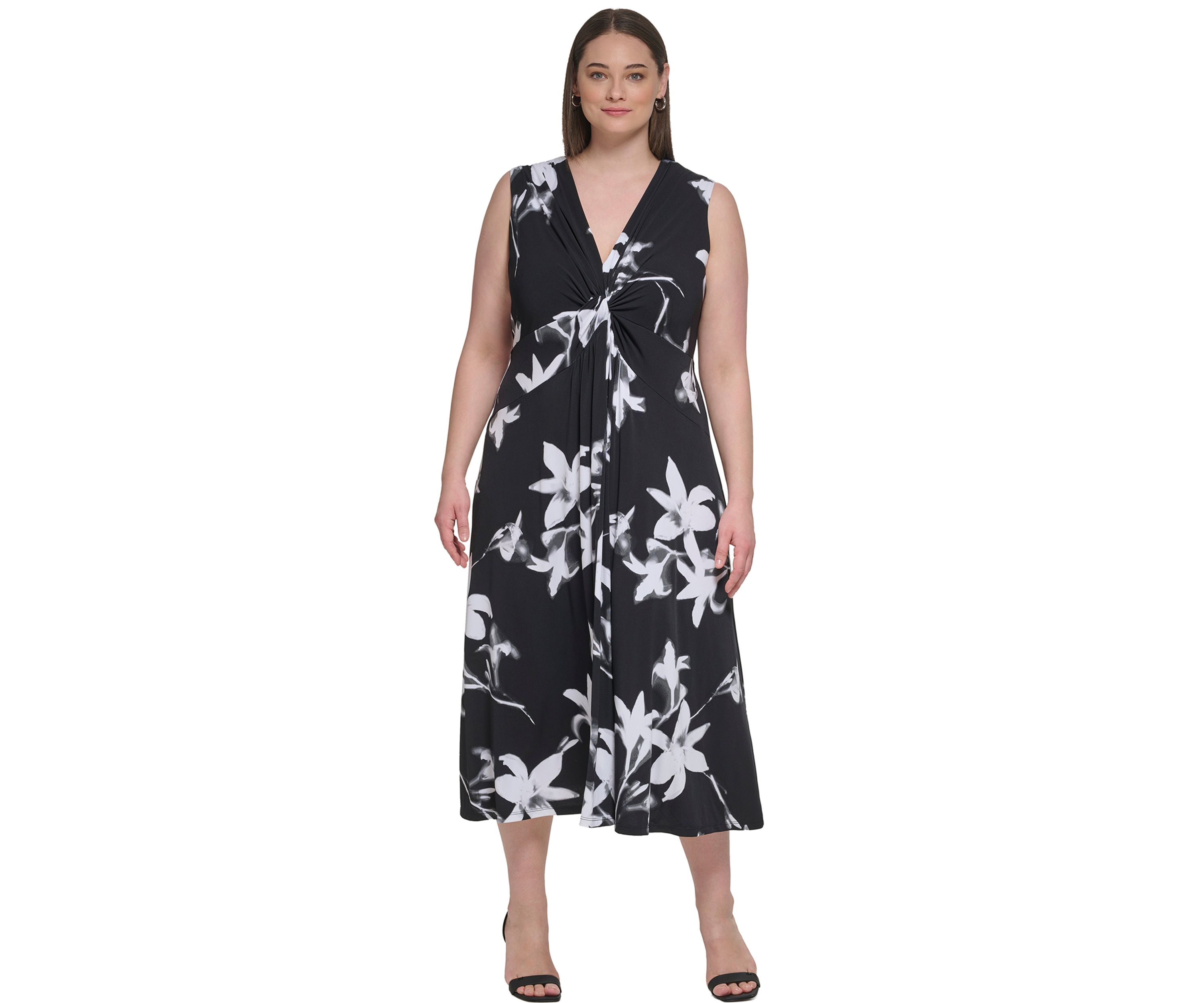 Plus Size Sleeveless V-Neck Floral Fit and Flare Midi Dress