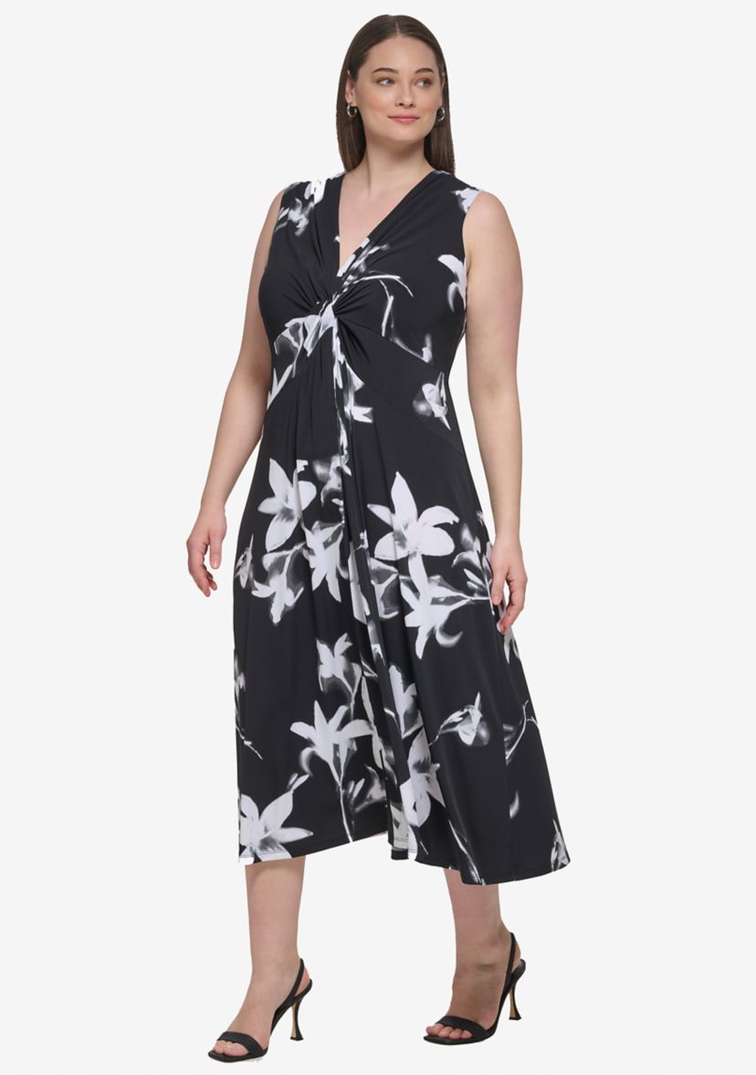 Plus Size Sleeveless V-Neck Floral Fit and Flare Midi Dress