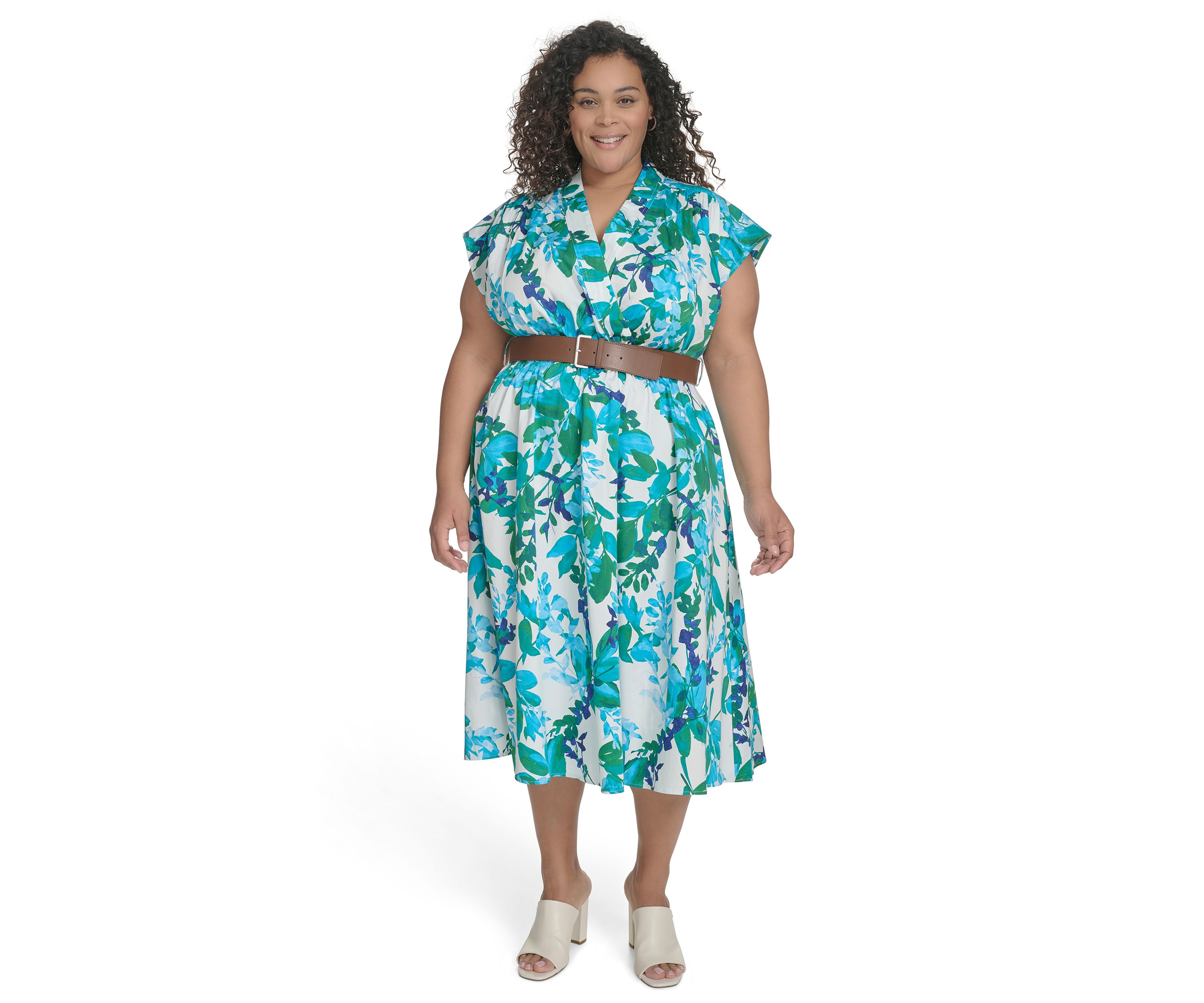 Plus Size Short Sleeve V-Neck Floral Print Belted Fit and Flare Dress