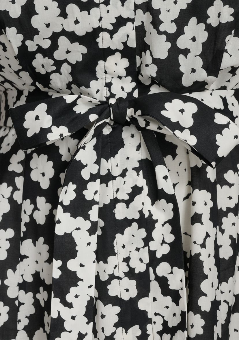 Plus Size Short Sleeve V-Neck Floral Print Fit and Flare Dress