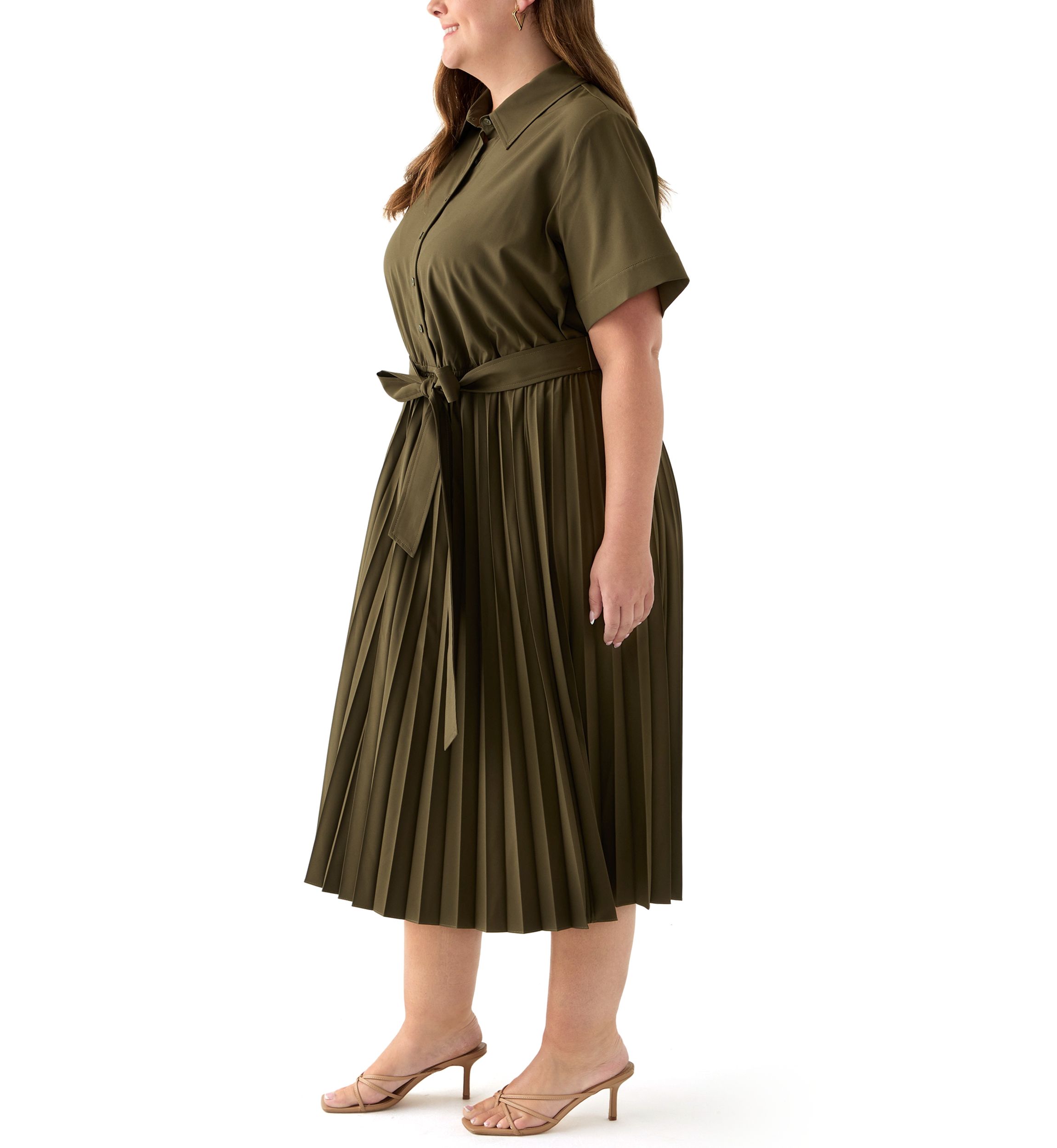 Plus Short Sleeve V-Neck Solid Cotton Fit and Flare 