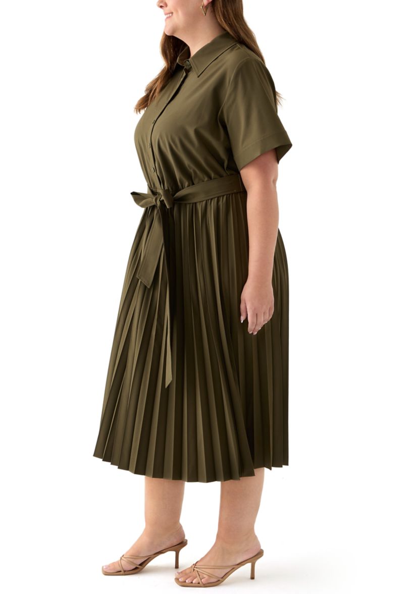 Plus Short Sleeve V-Neck Solid Cotton Fit and Flare 