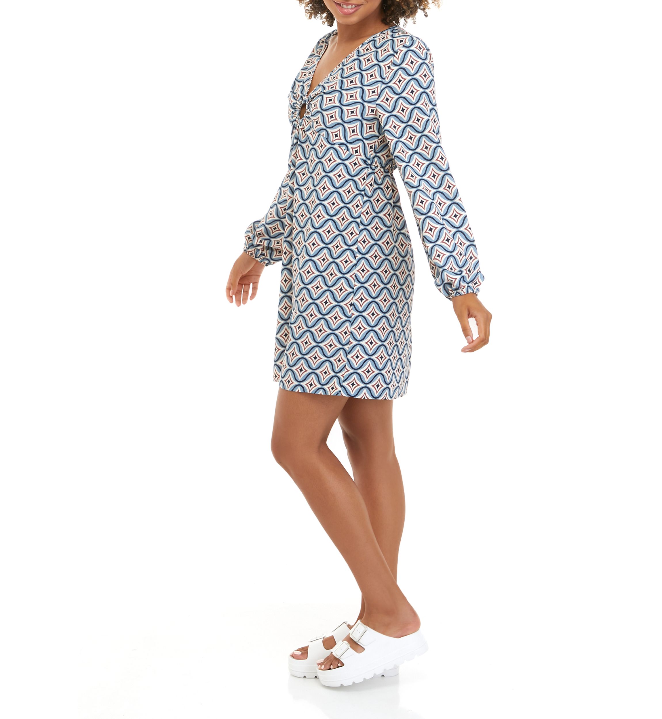 Juniors Long Sleeve O-Ring Dress 