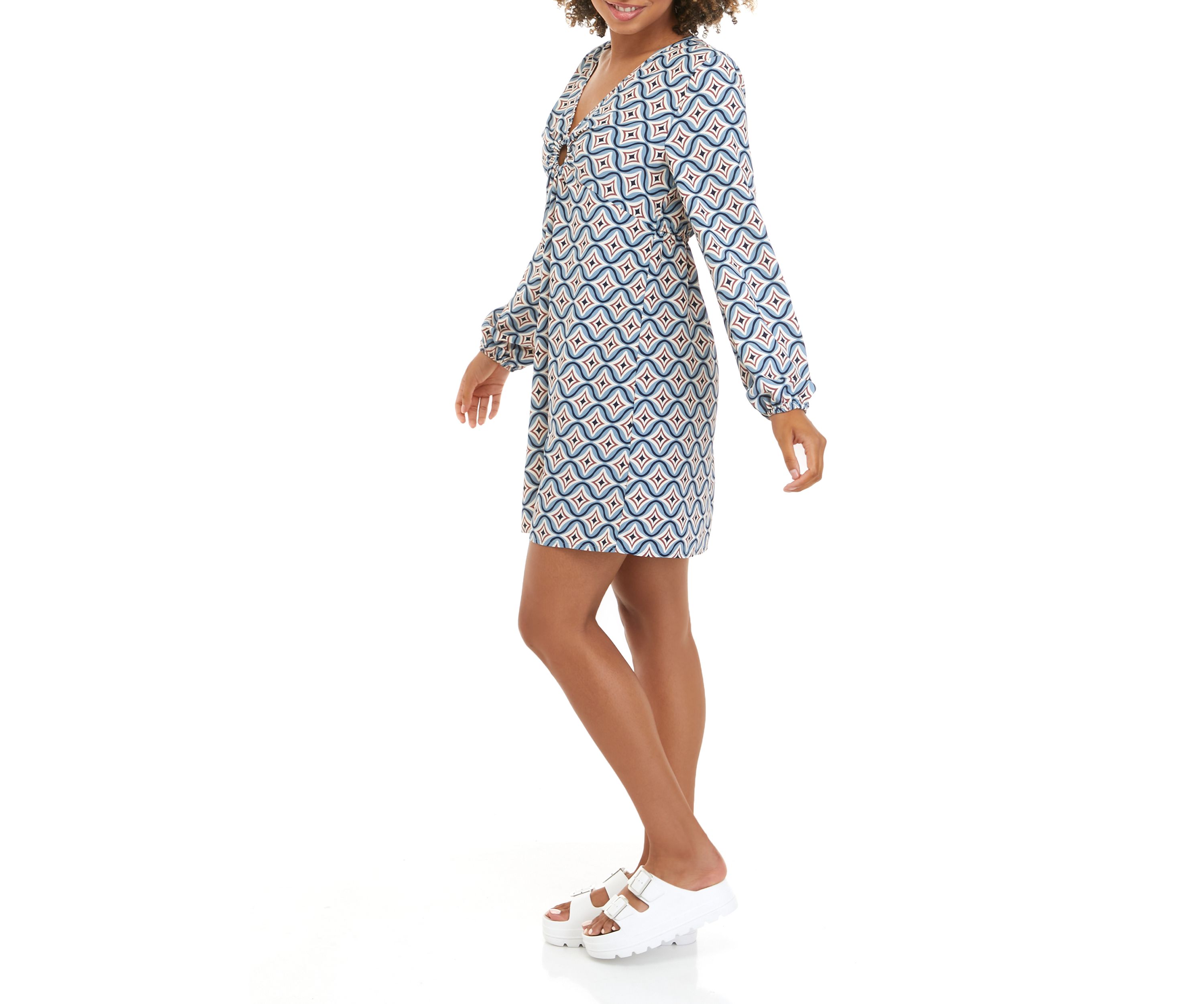 Juniors Long Sleeve O-Ring Dress 