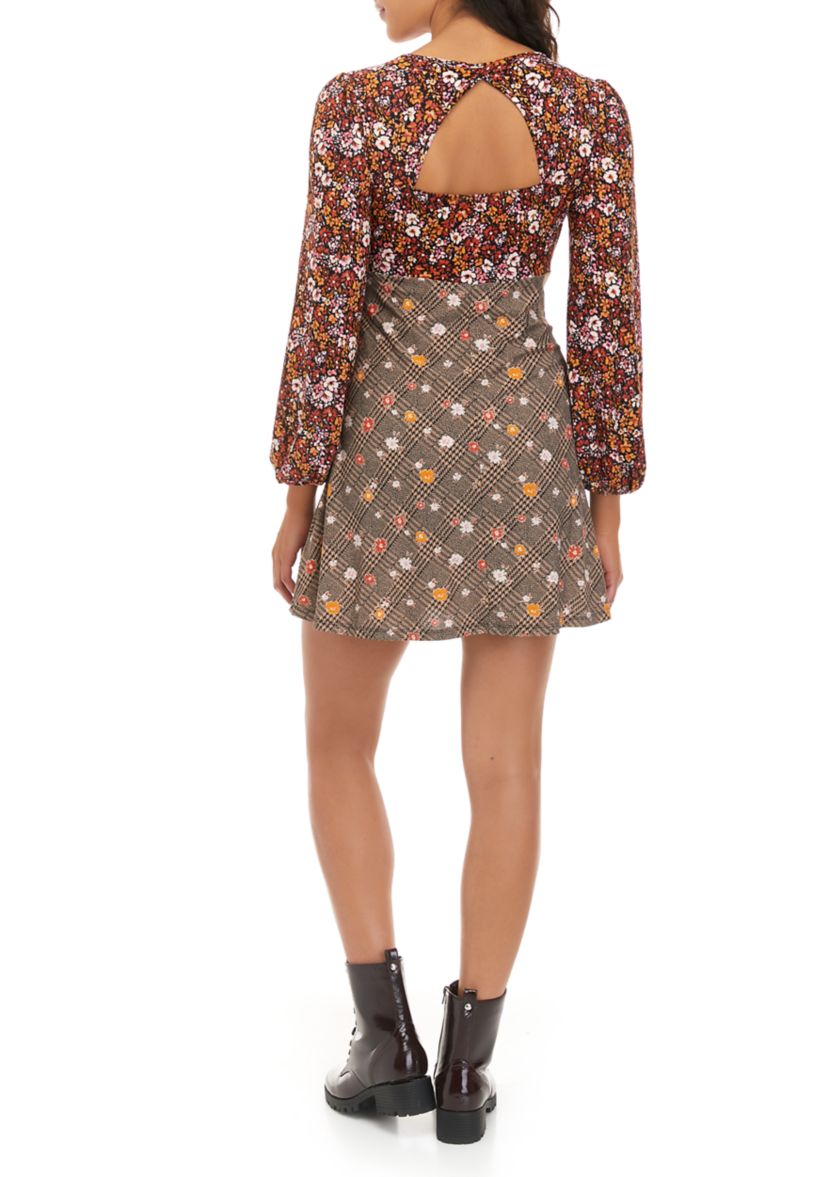 Juniors Long Sleeve V-Neck Fit and Flare Dress