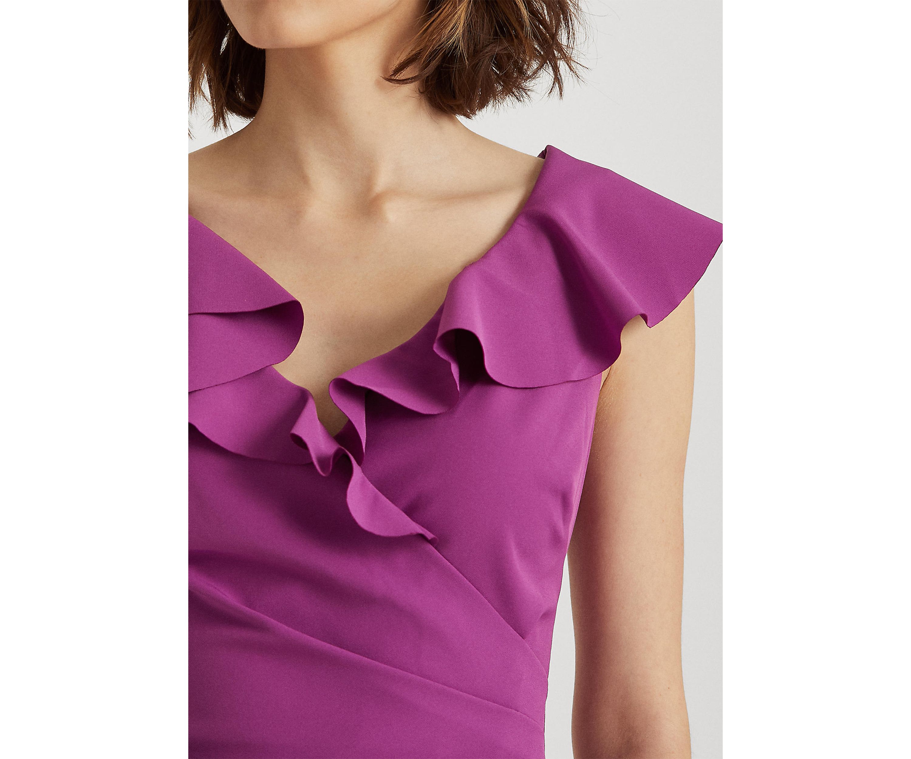 Crepe Sleeveless Cocktail Dress