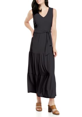 v neck tiered maxi dress
